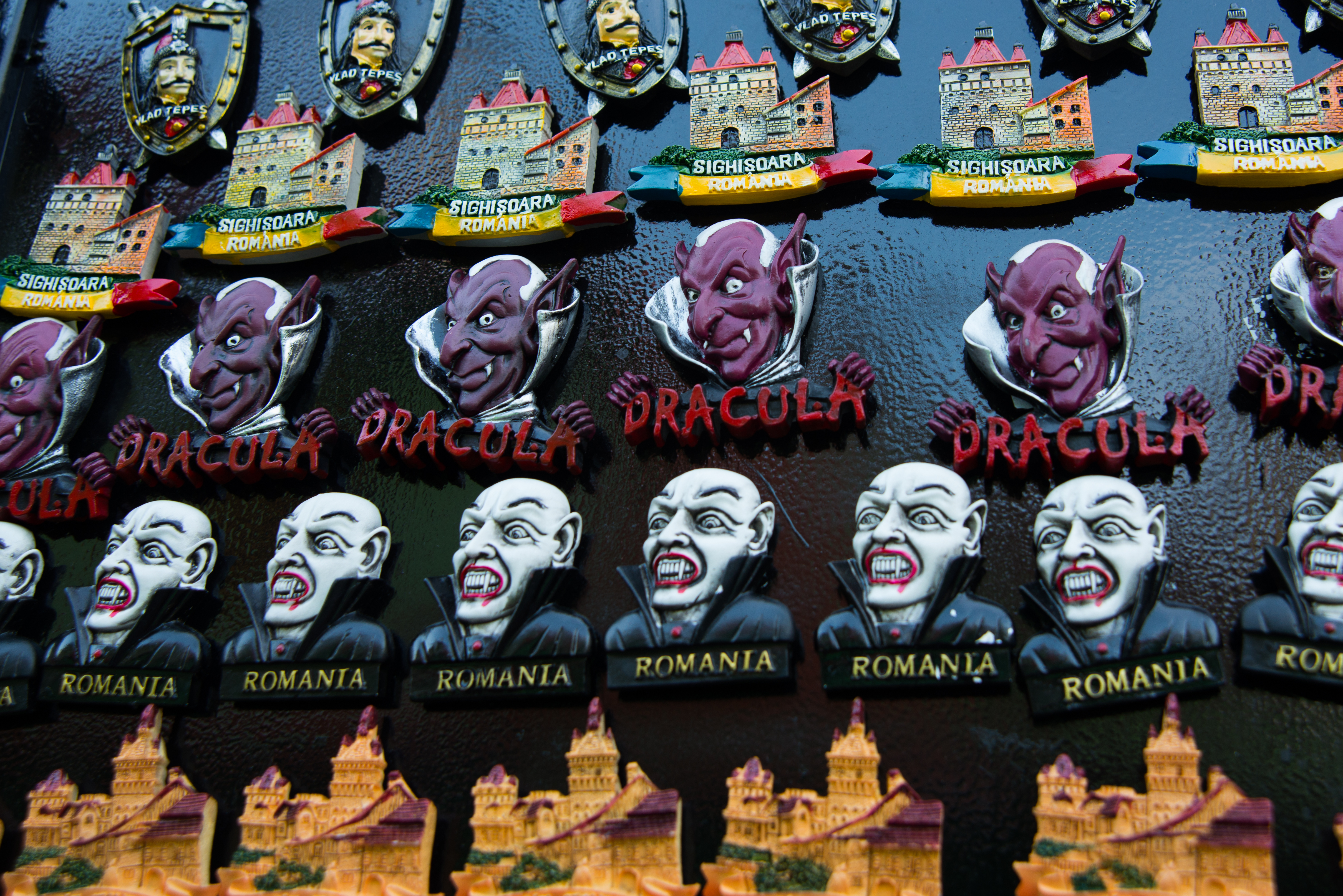 Dracula souvenirs in Sighisoara. Photo: Anna ART / Shutterstock.com