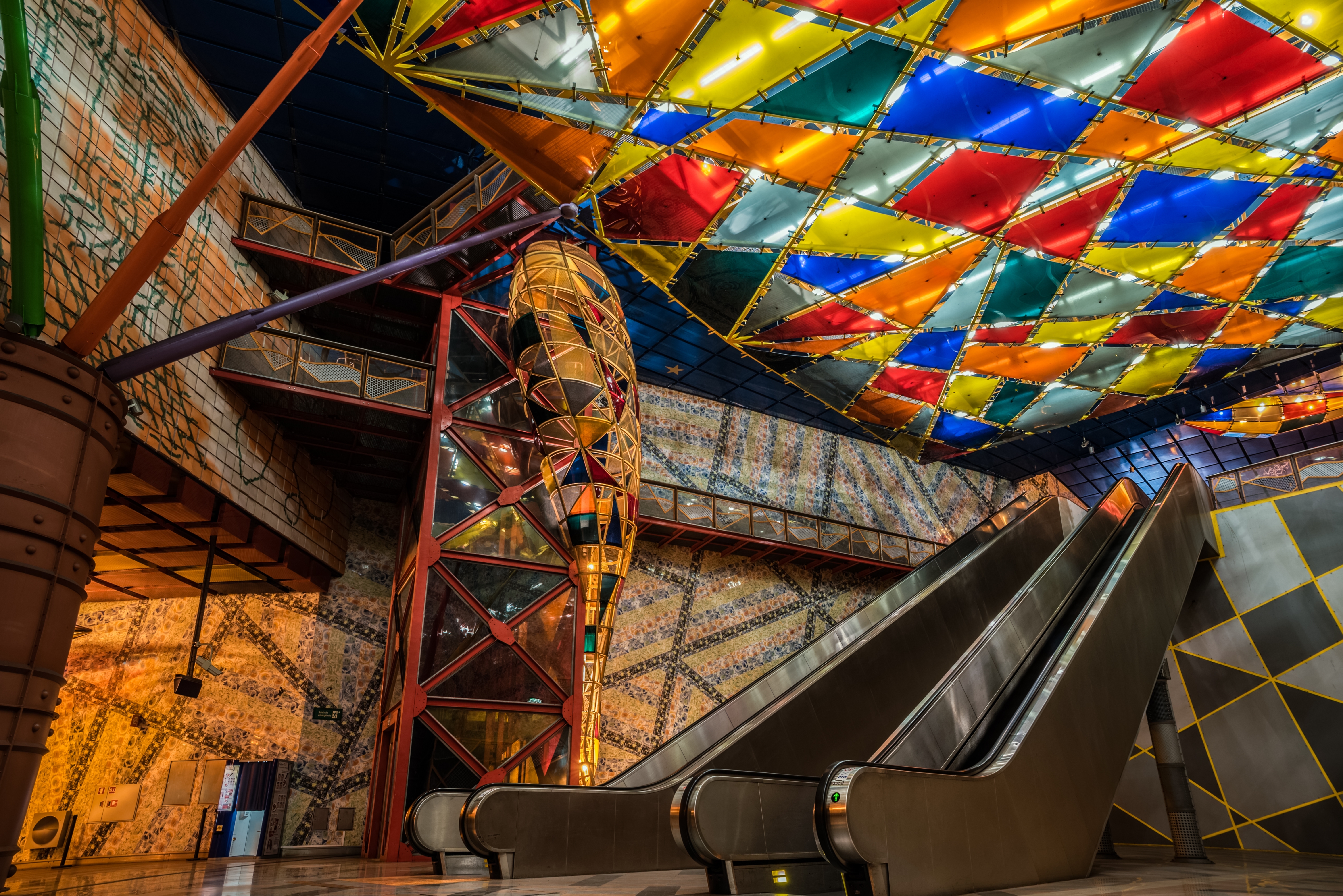 Olaias Station. Photo: Fotoguru charles / Shutterstock.com