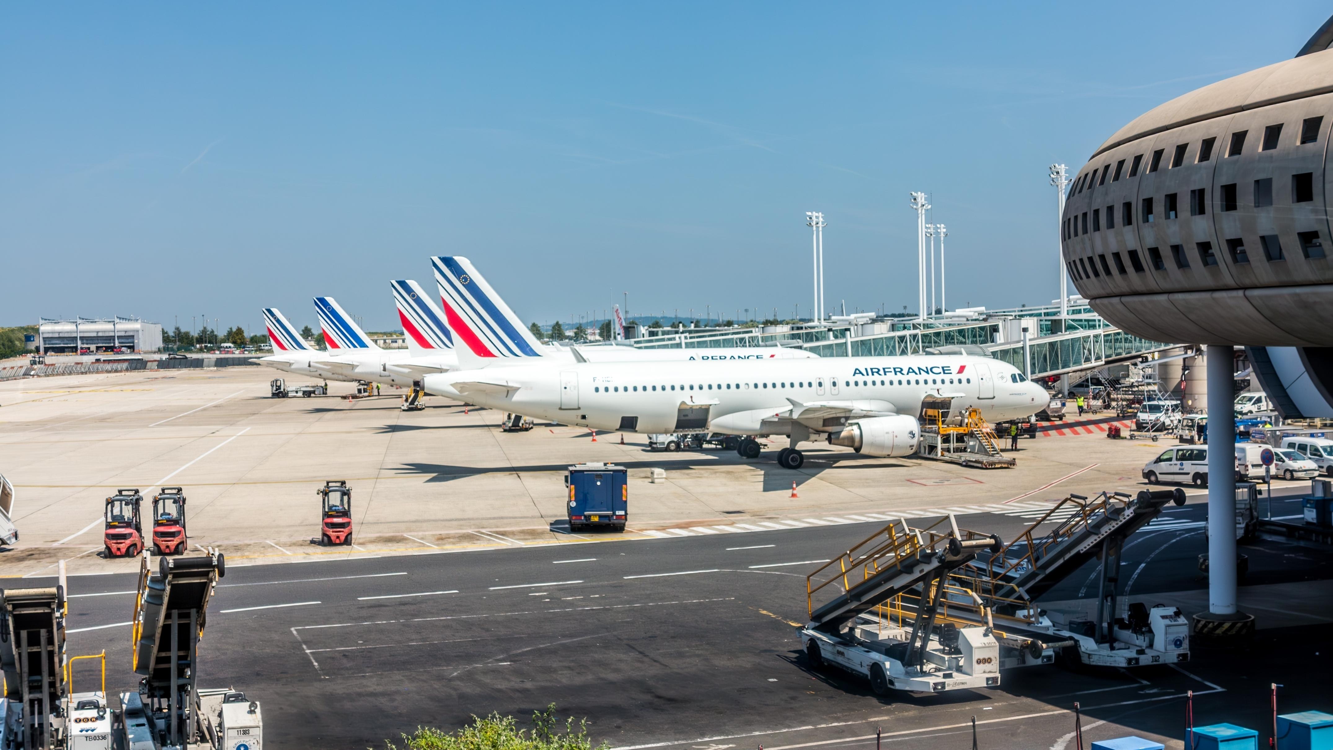 Air France at Paris Charles de Gaulle Airport. Photo: travelview / Shutterstock.com