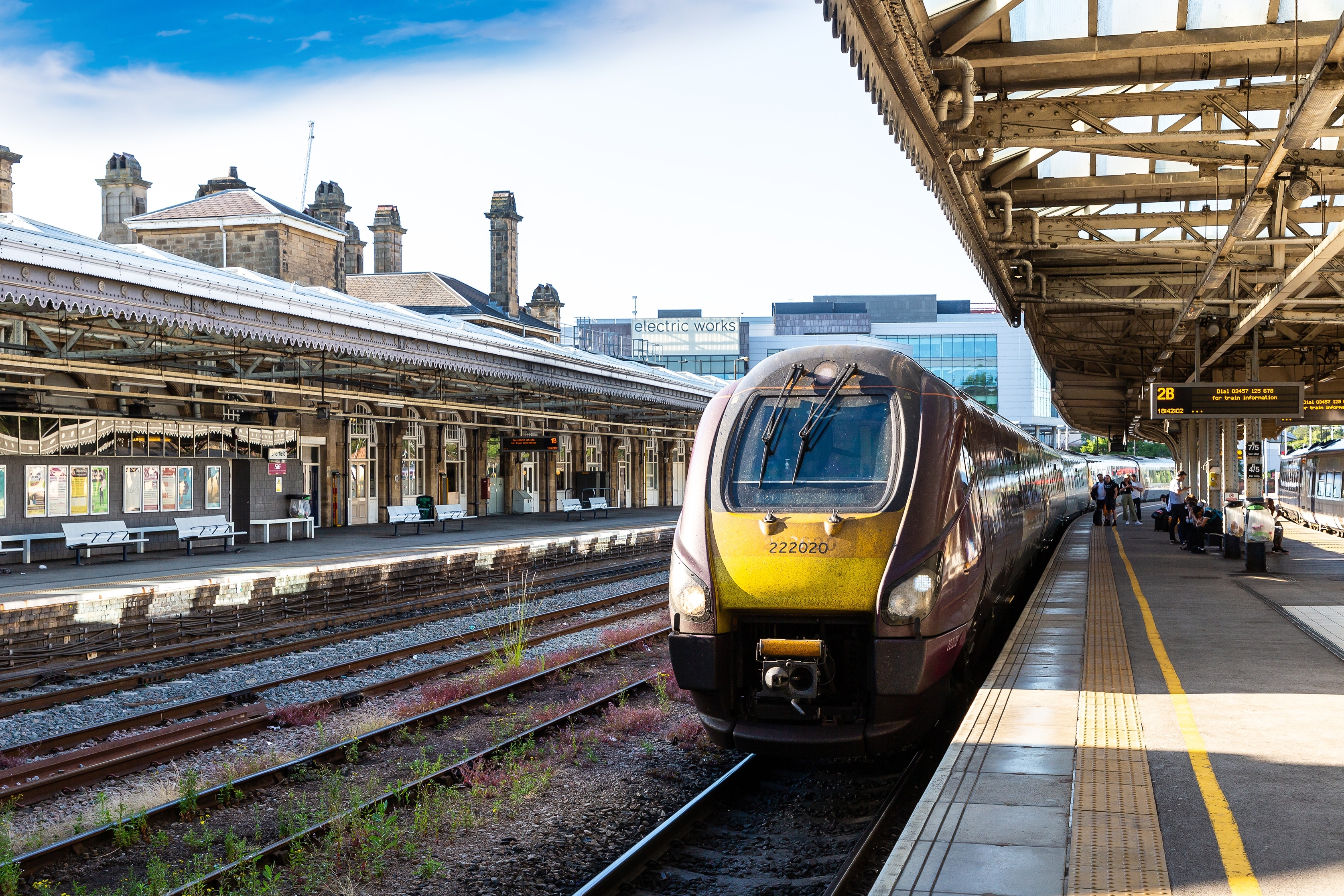 Sheffiled station. Photo: Sergii Figurnyi / Shutterstock.com