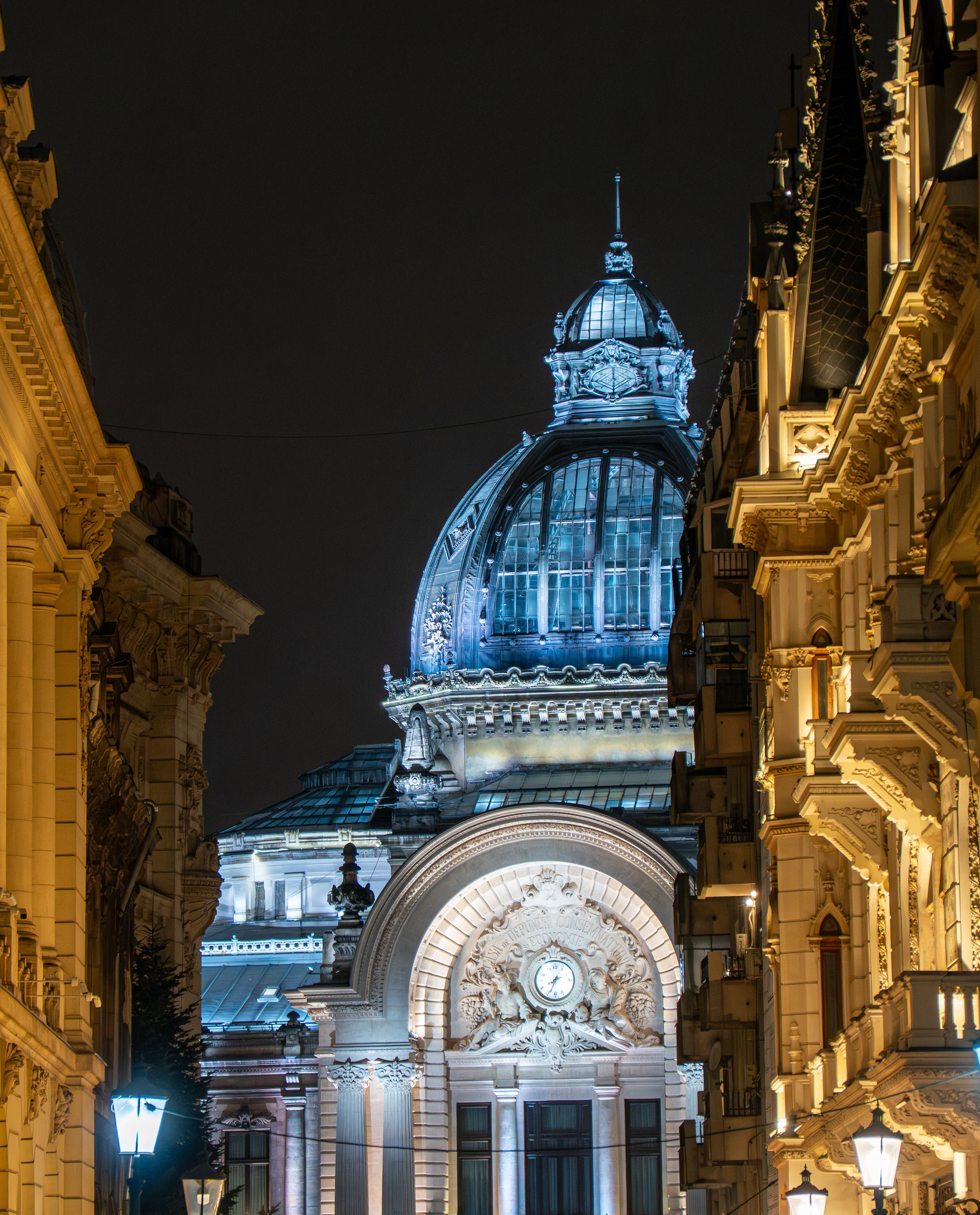CEC Bank, Bucharest. Photo: DMZ001 / Shutterstock.com