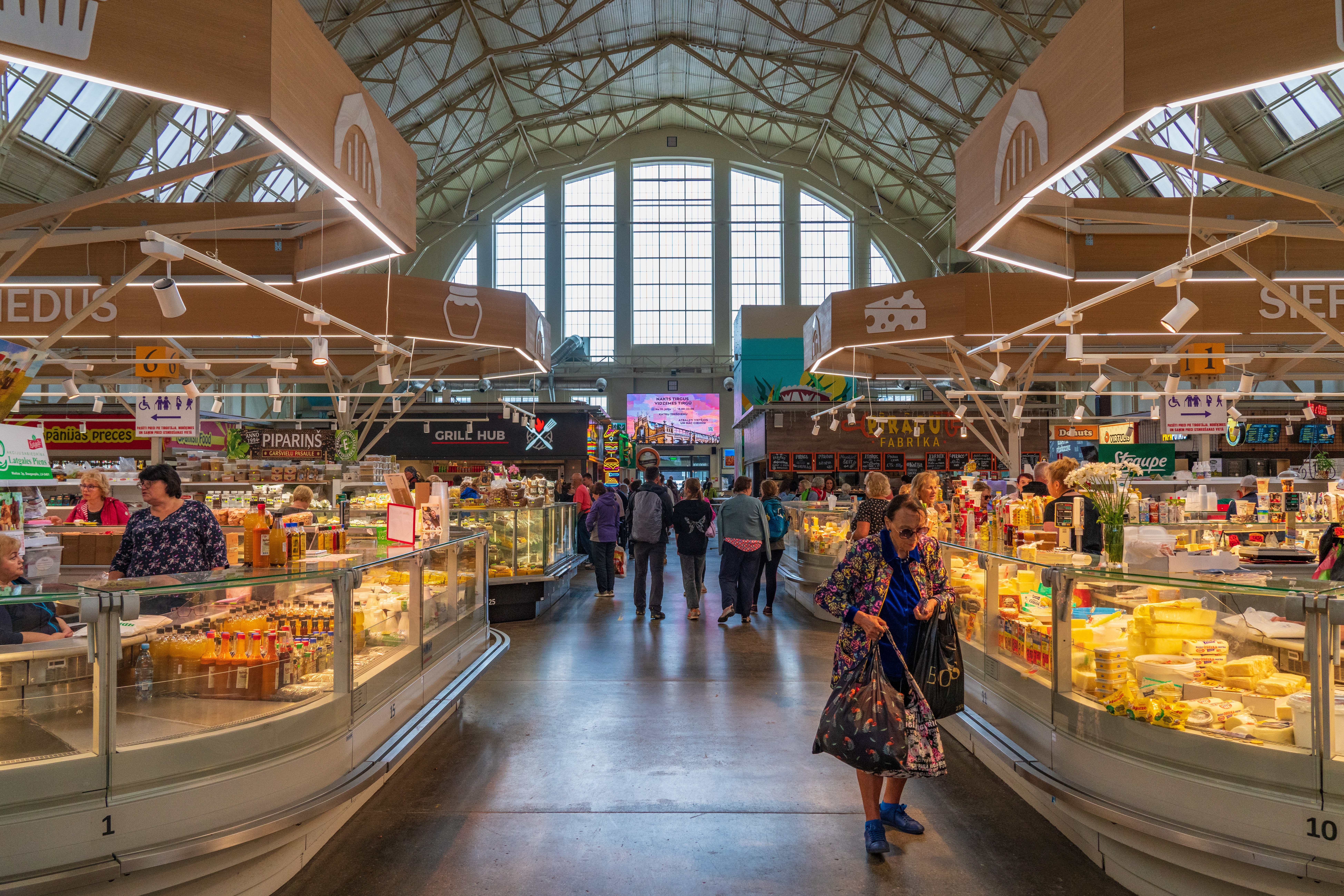 Riga Central Market. Photo: Mo Wu / Shutterstock.com 