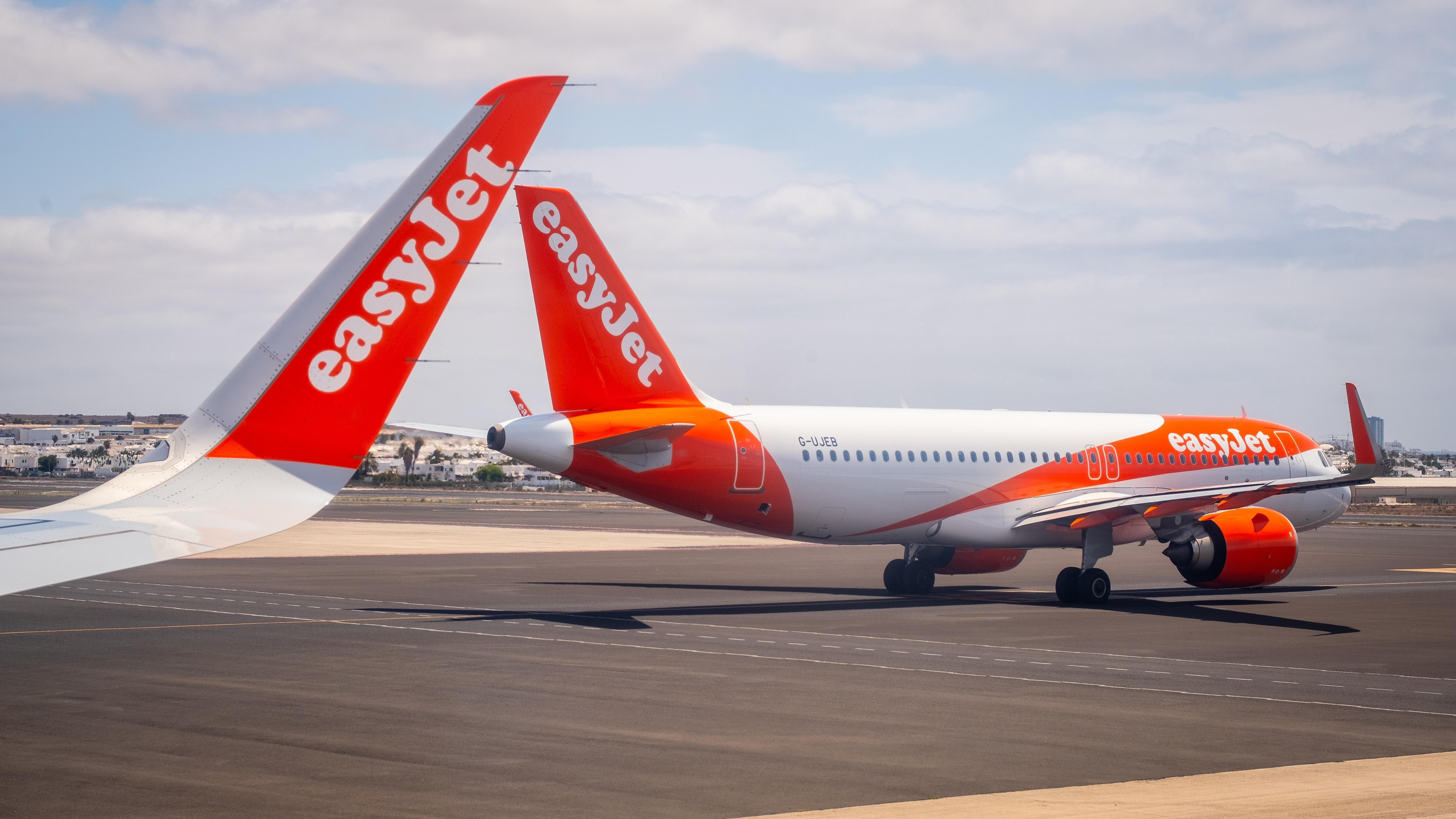 easyJet. Photo: William Barton / Shutterstock.com