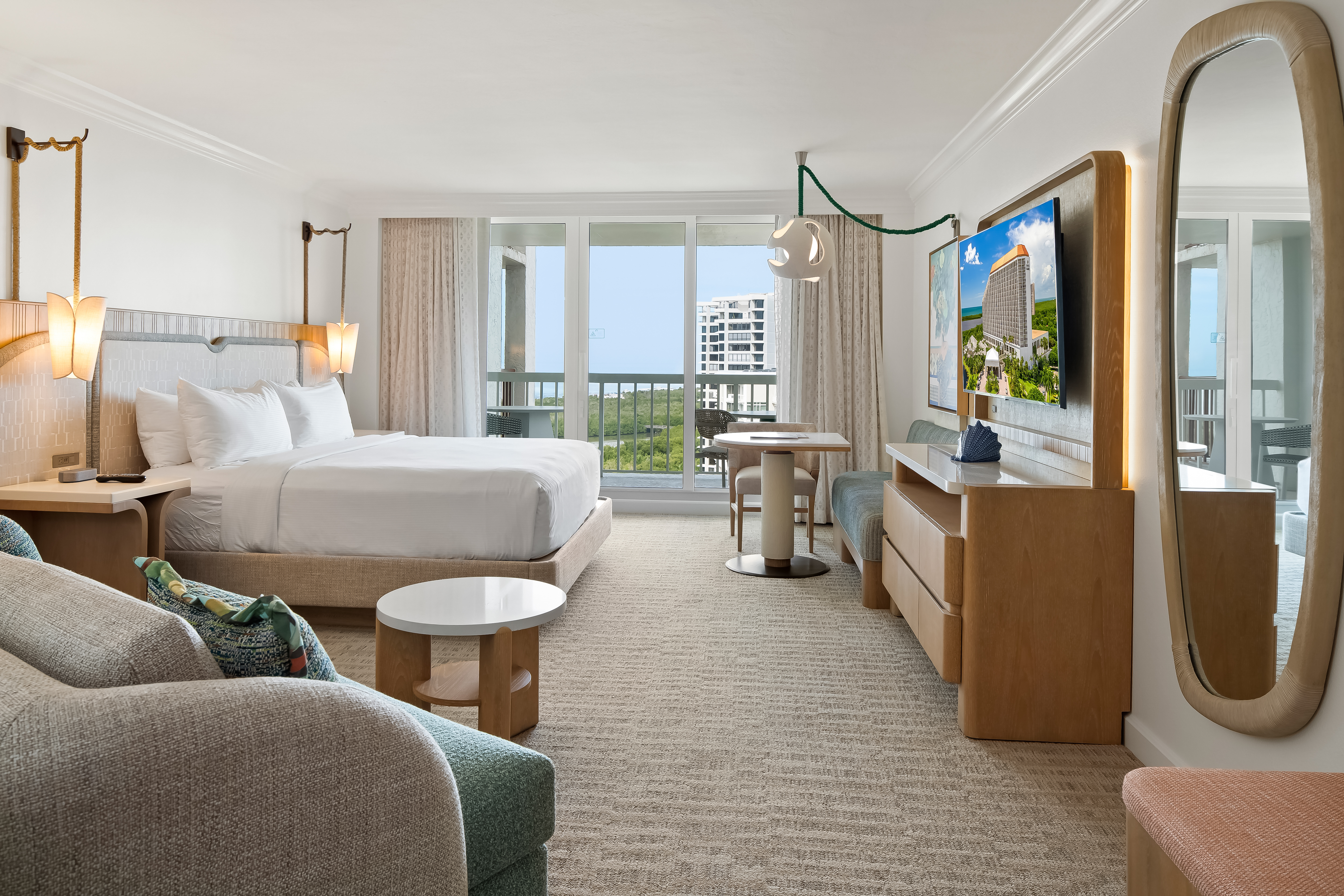 Signia Hilton Naples Grande Beach Resort. Photo: © Hilton 