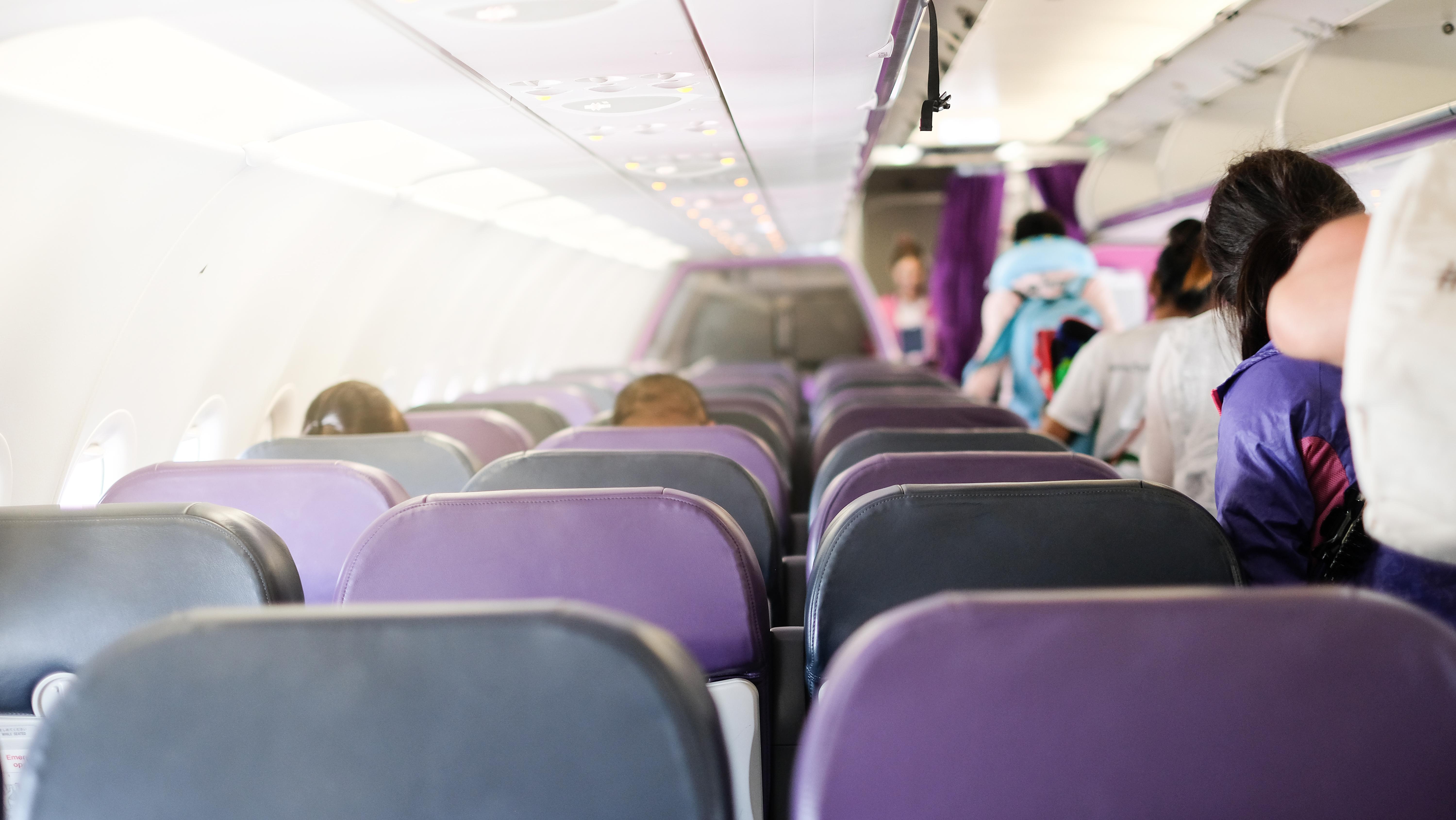 מושבי טיסה מושבים כיסאות