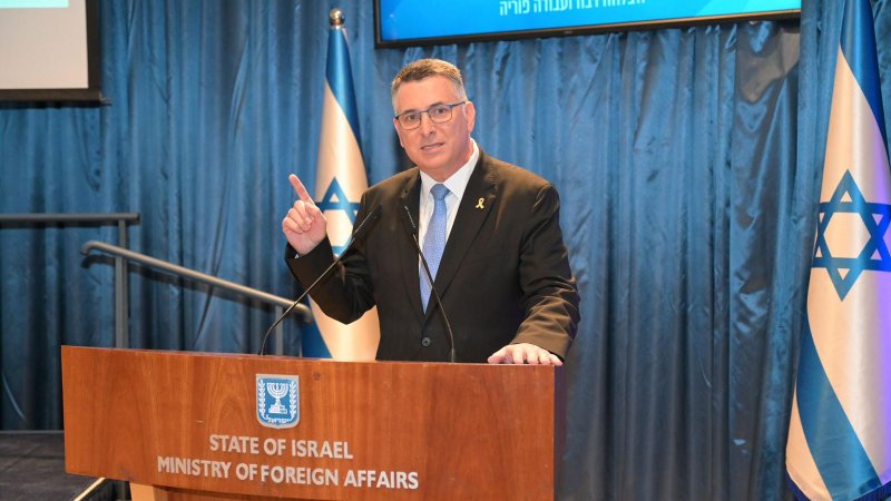 שר החוץ גדעון סער. צילום: שלומי אמסלם, משרד החוץ שר החוץ גדעון סער. צילום: שלומי אמסלם, משרד החוץ