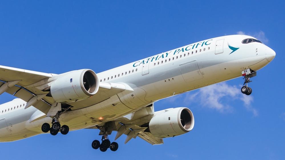 מטוס Airbus A350-900 של Cathay Pacific בו יופעלו הטיסות. צילום: Shutterstock