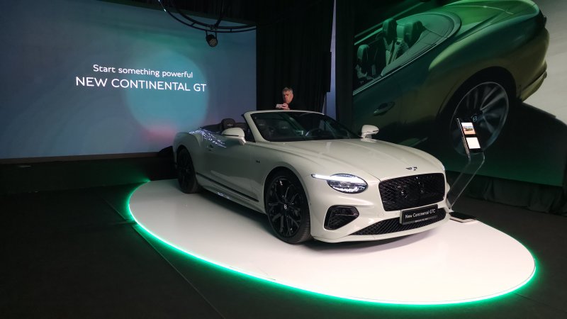 בנטלי Continental GTC בנטלי Continental GTC