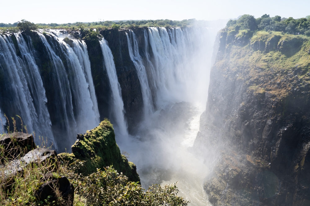 Victoria Falls on the Zambezi / Shutterstock