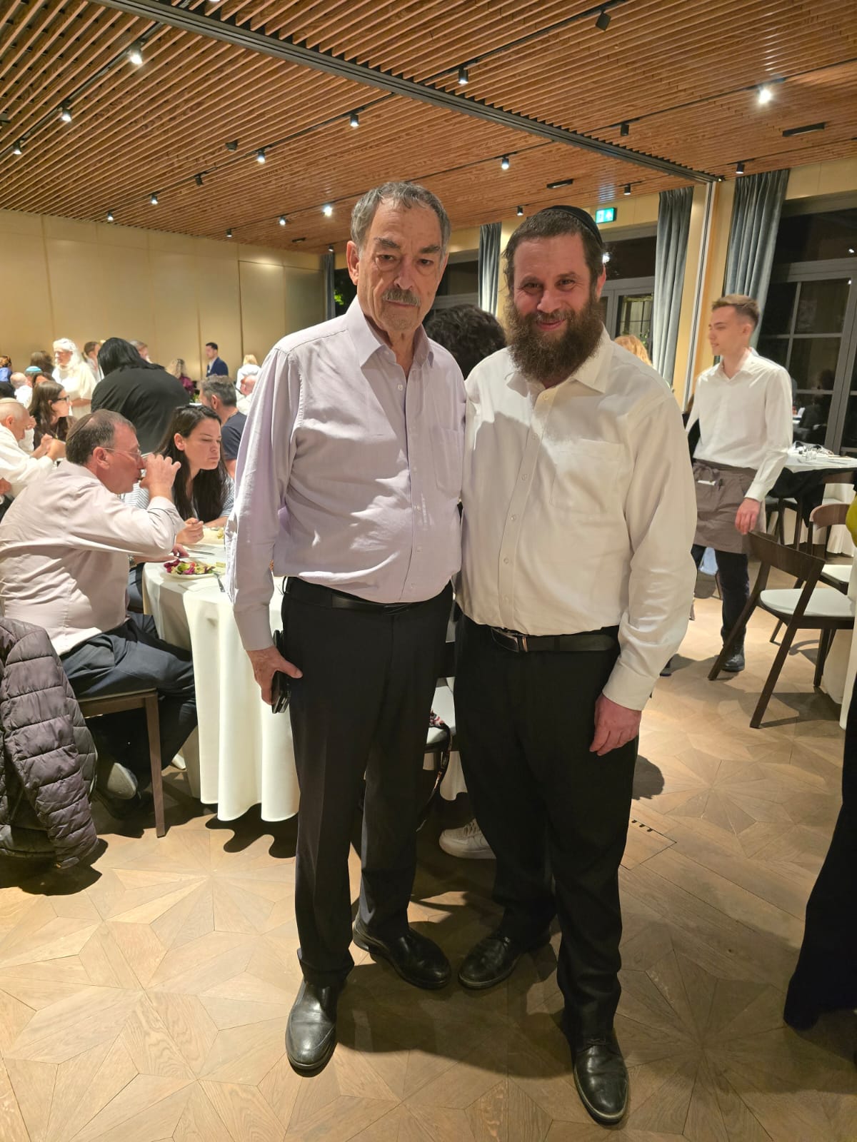 יועץ התיירות דודי רובינשטיין עם נחמן קידר יו