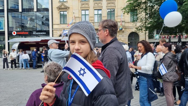 עצרת תמיכה בישראל בדיזלדורף גרמניה