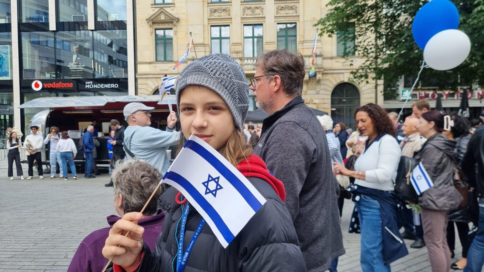 עצרת תמיכה בישראל בדיזלדורף גרמניה