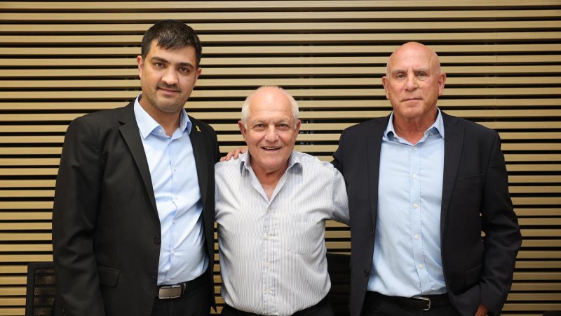 חילופי מנכלים במשרד התיירות - דני שחר יוצא ומיכאל יצחקוב נכנס חילופי מנכלים במשרד התיירות - דני שחר יוצא ומיכאל יצחקוב נכנס