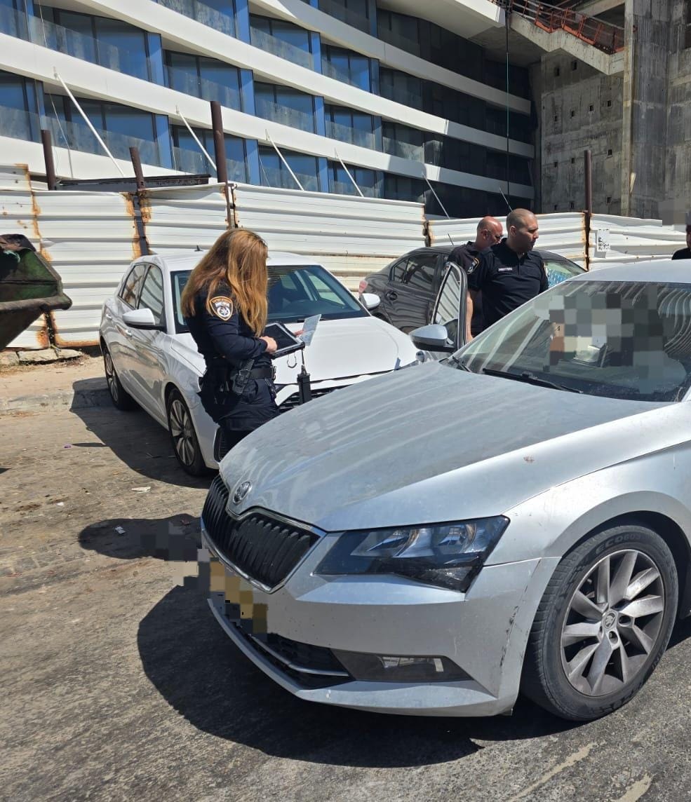 מבצע אכיפה בנתניה. צילום: דוברות המשטרה