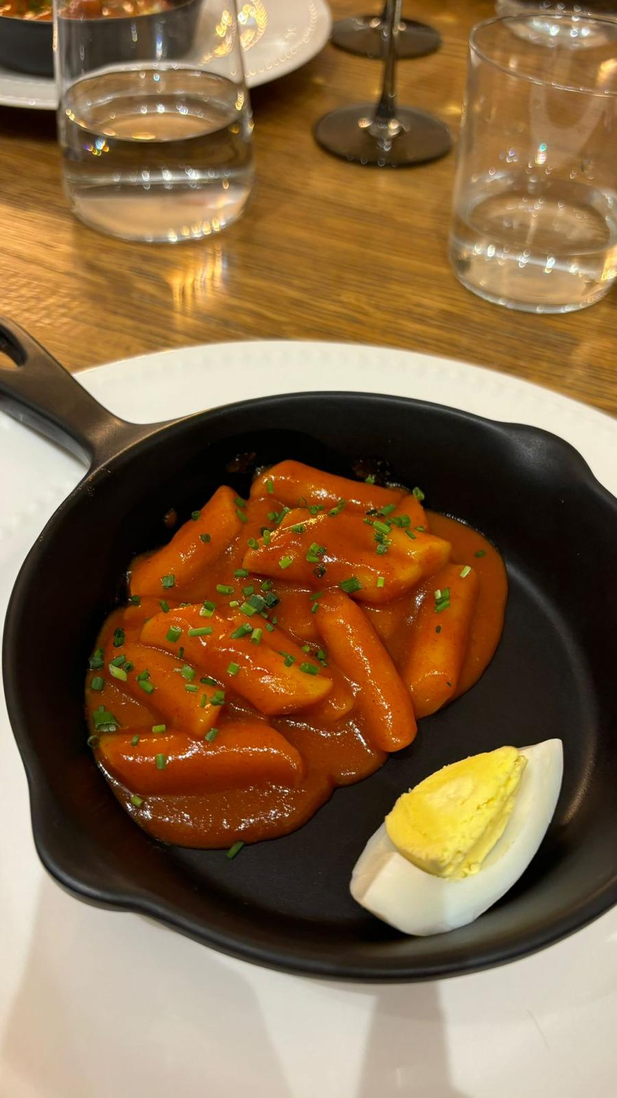 Tteokbokki - the number 1 street food in Korea. Photo: Matan Hetzroni