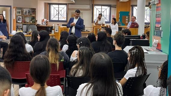 פתיחת שנת הלימודים במגמת תיירות בתיכון ברנר בפתח תקווה