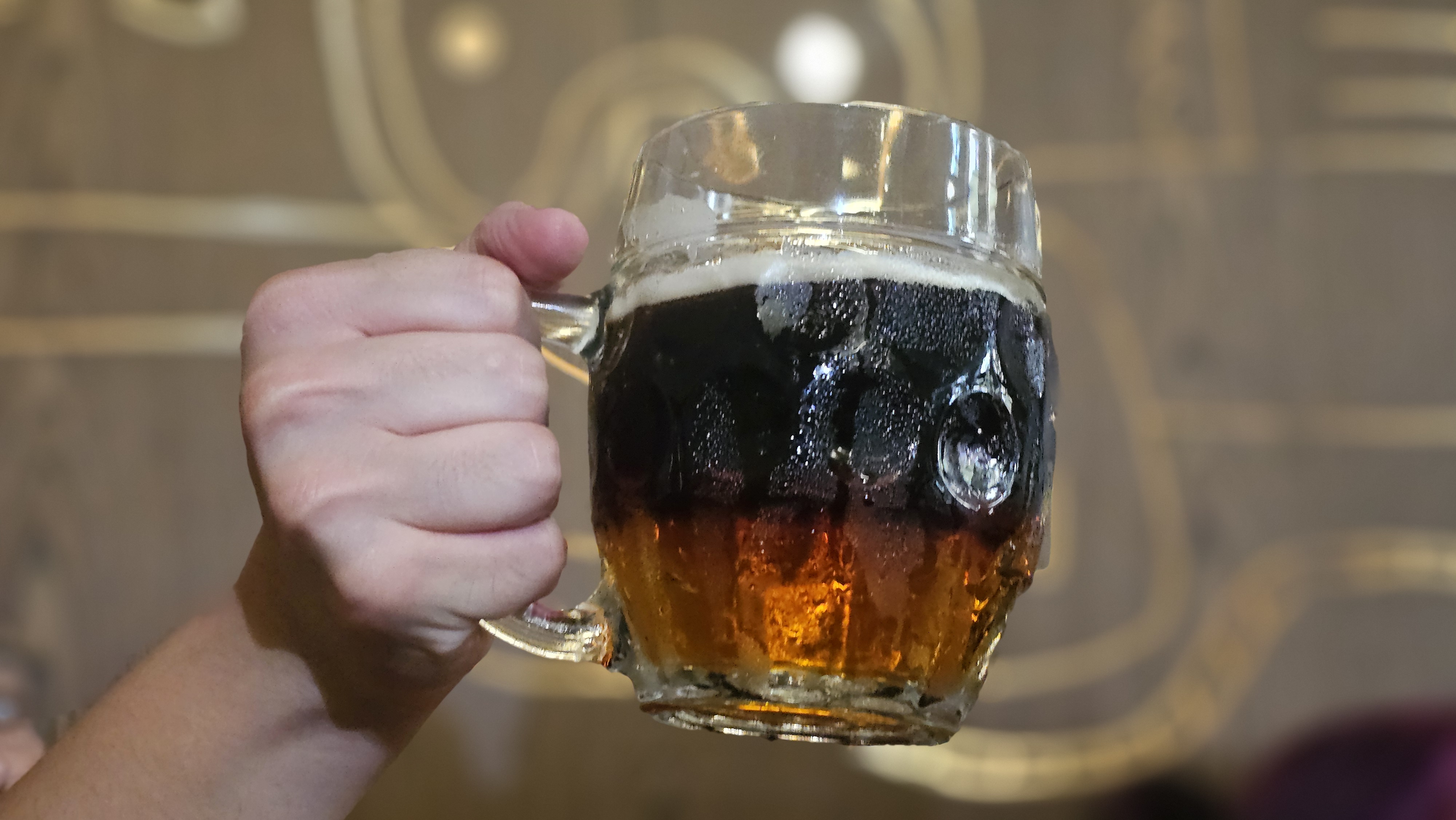 Чешское пиво двух цветов. Фото: Ира Макейнко