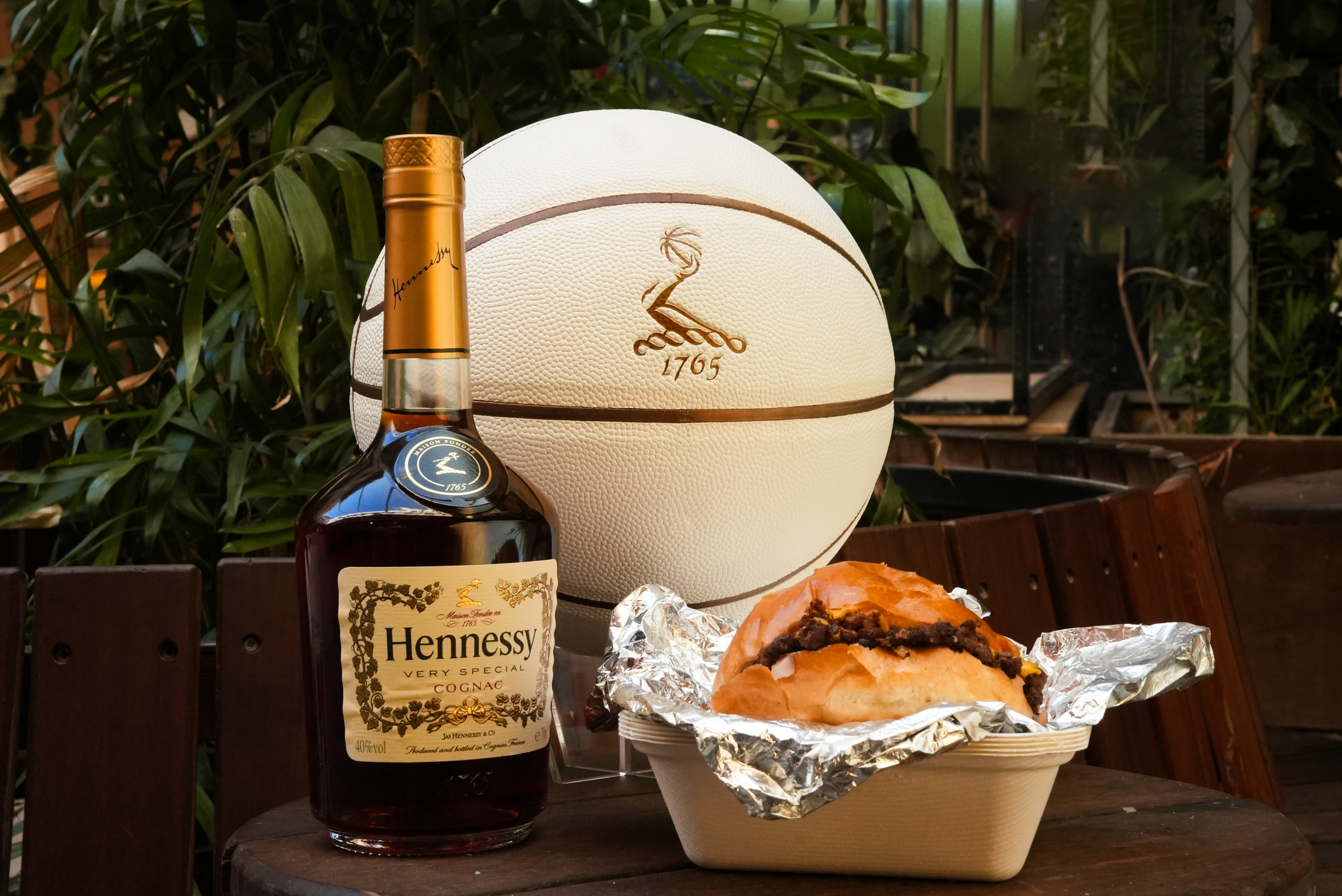 Hennessy и Эйял Шани — Ballout в Tadary. Фото: Бар Пелег 