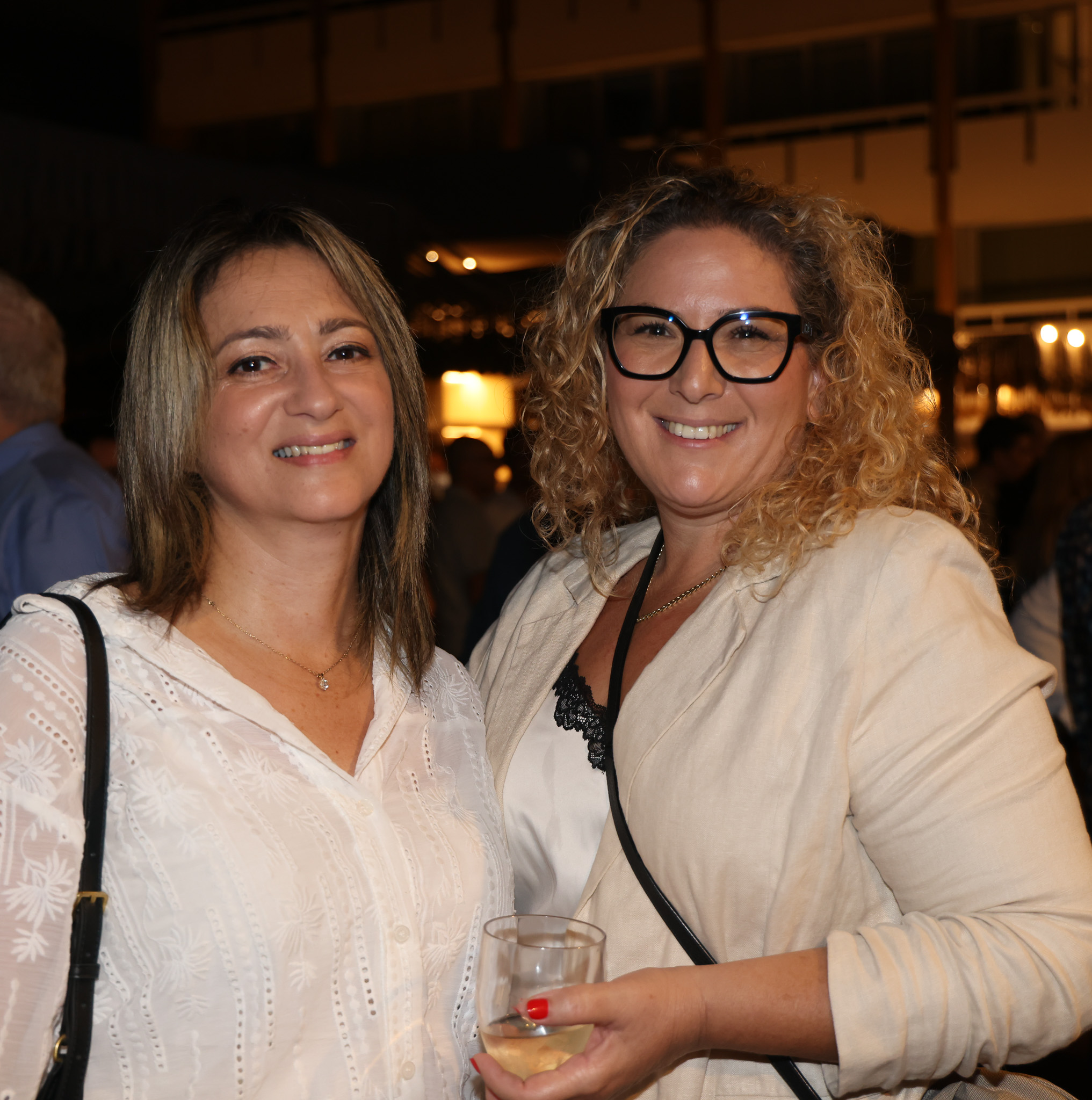 עינת יונגר והילה רונן הרמולין. צילום: סיו פרג'