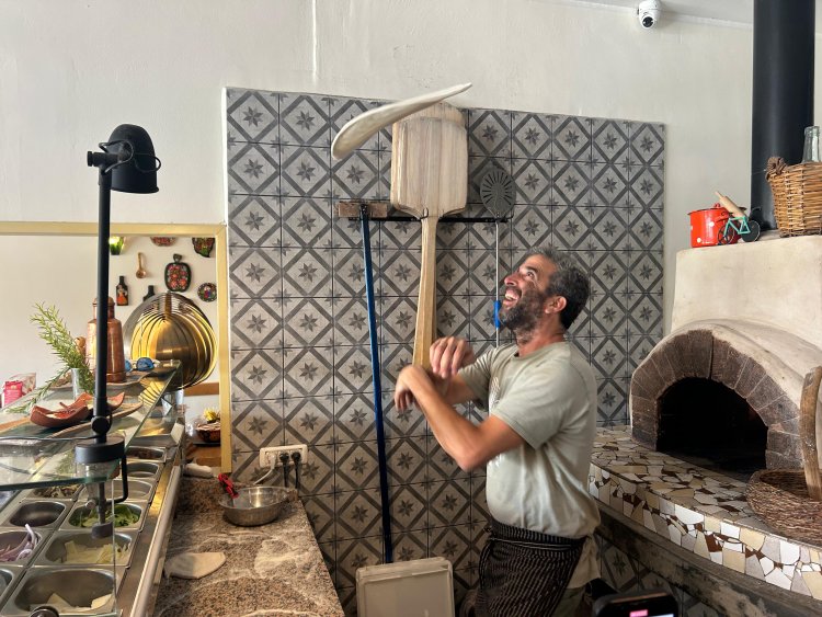 אוריה אהרוני, ה"אהרוני" של הפיצות בערד. צילום: נעמה סימוני