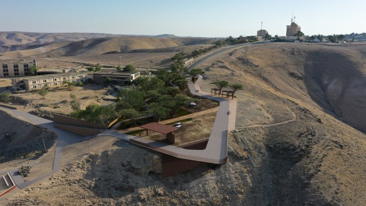 בקרוב מרפסת מרחפת באוויר בגובה 20 מטר מעל נחל כידוד. הדמייה עיריית ערד