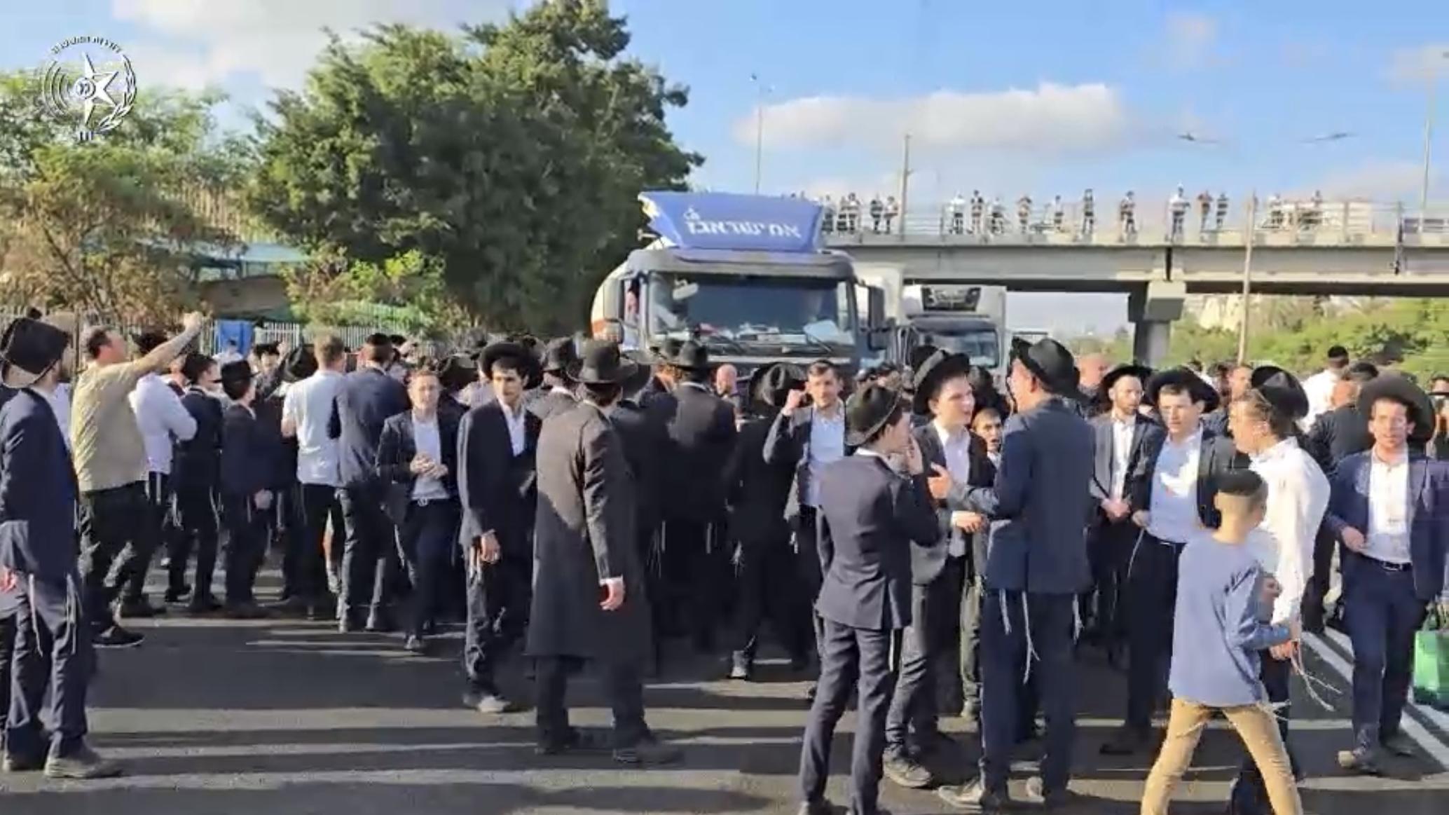 הפגנת חרדים היום (ה׳, 18 בספטמבר) בכביש 4