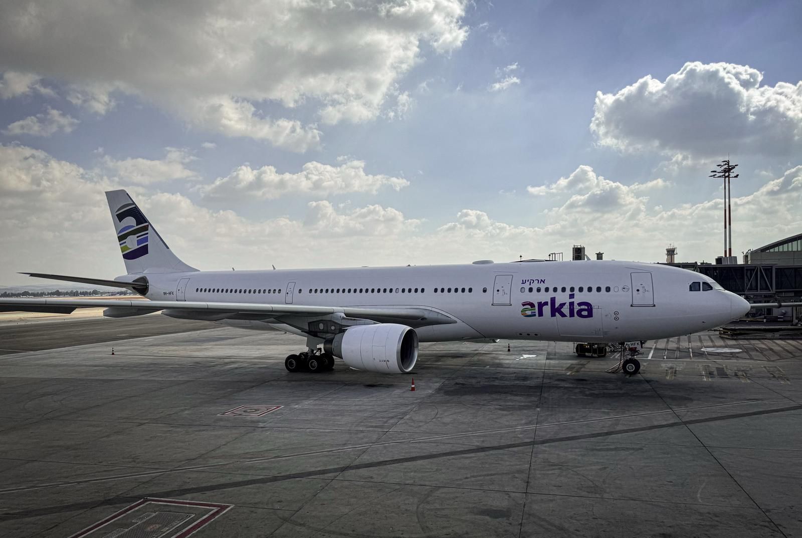 Новый Airbus A330 компании Arkia в аэропорту Бен-Гурион. Фото: Arkia