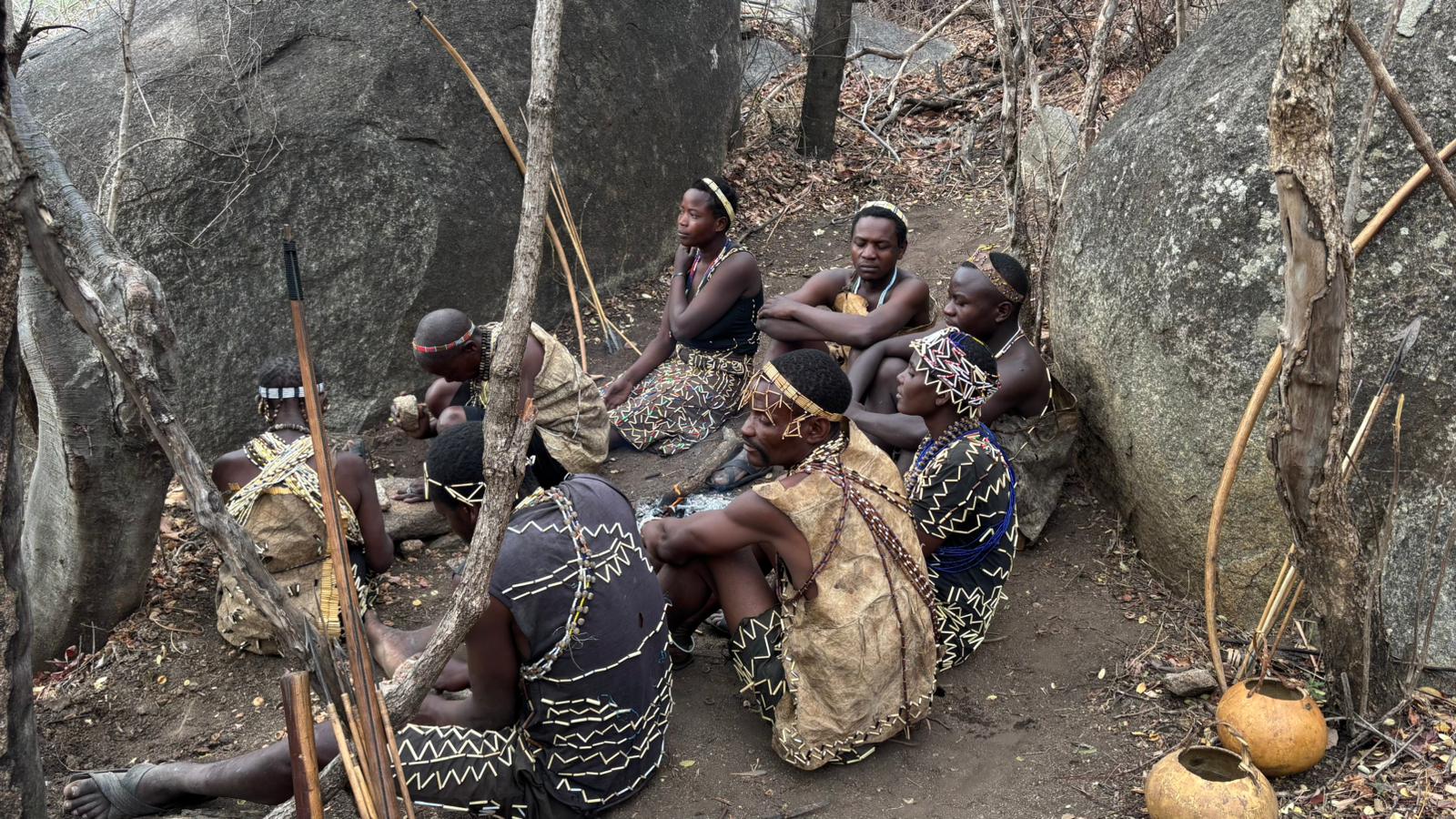 Редкое племя хадза в Танзании. Фото: Матан Хацрони