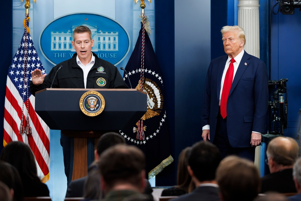 Sean Duffy, US Secretary of Transportation, alongside US President Donald Trump. Photo: Joshua Sukoff / Shutterstock