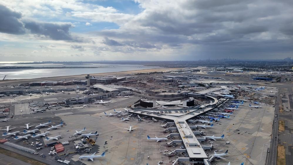 צילום אווירי של נמל התעופה JFK, ניו יורק