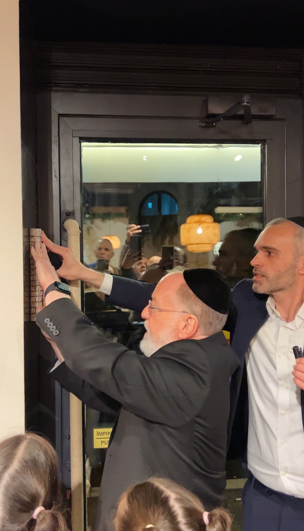 Открытие ресторана. Фото: Дуди Рубинштейн