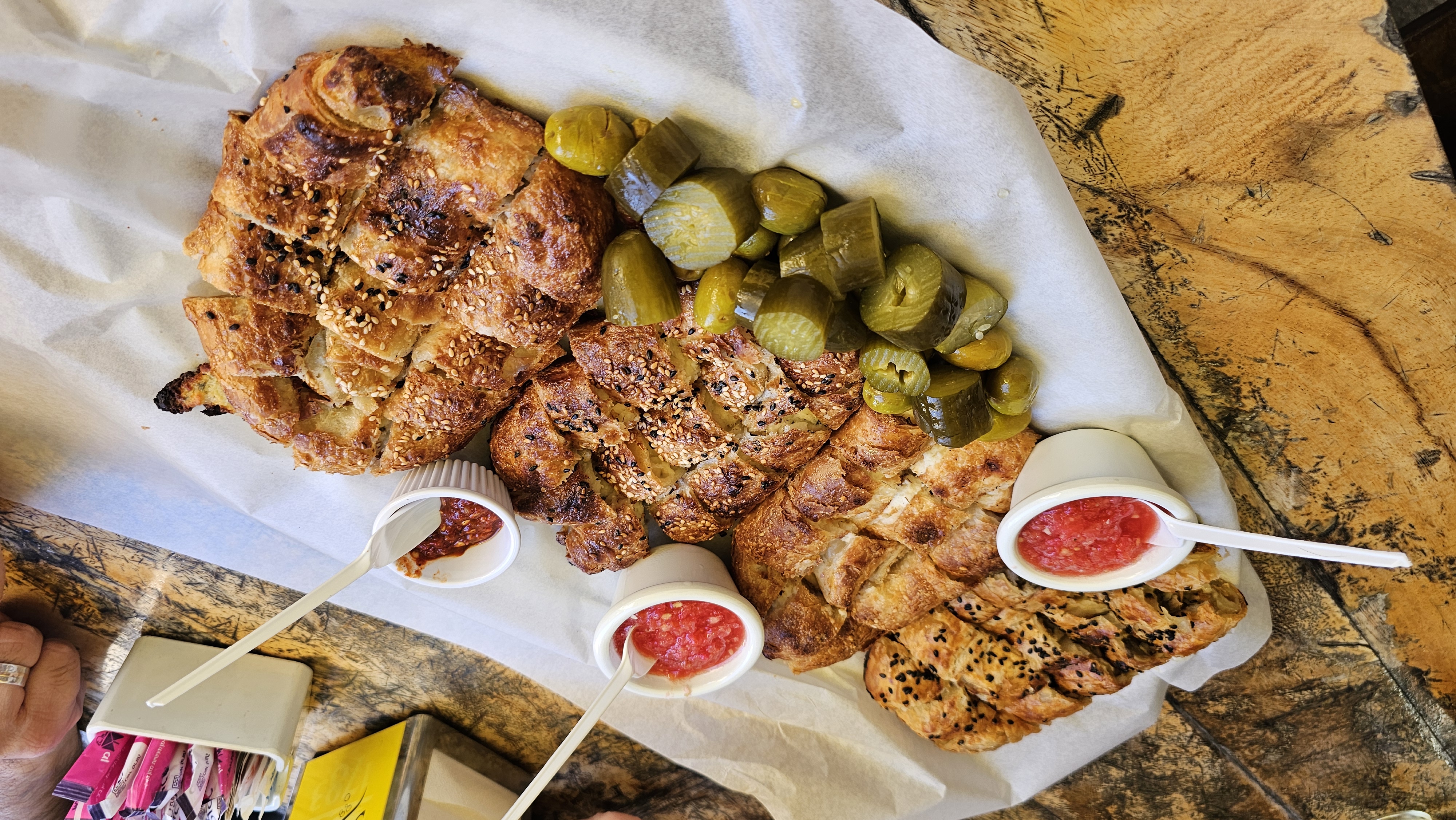 בורקס איזמיר. צילום: אירה מקיינקו