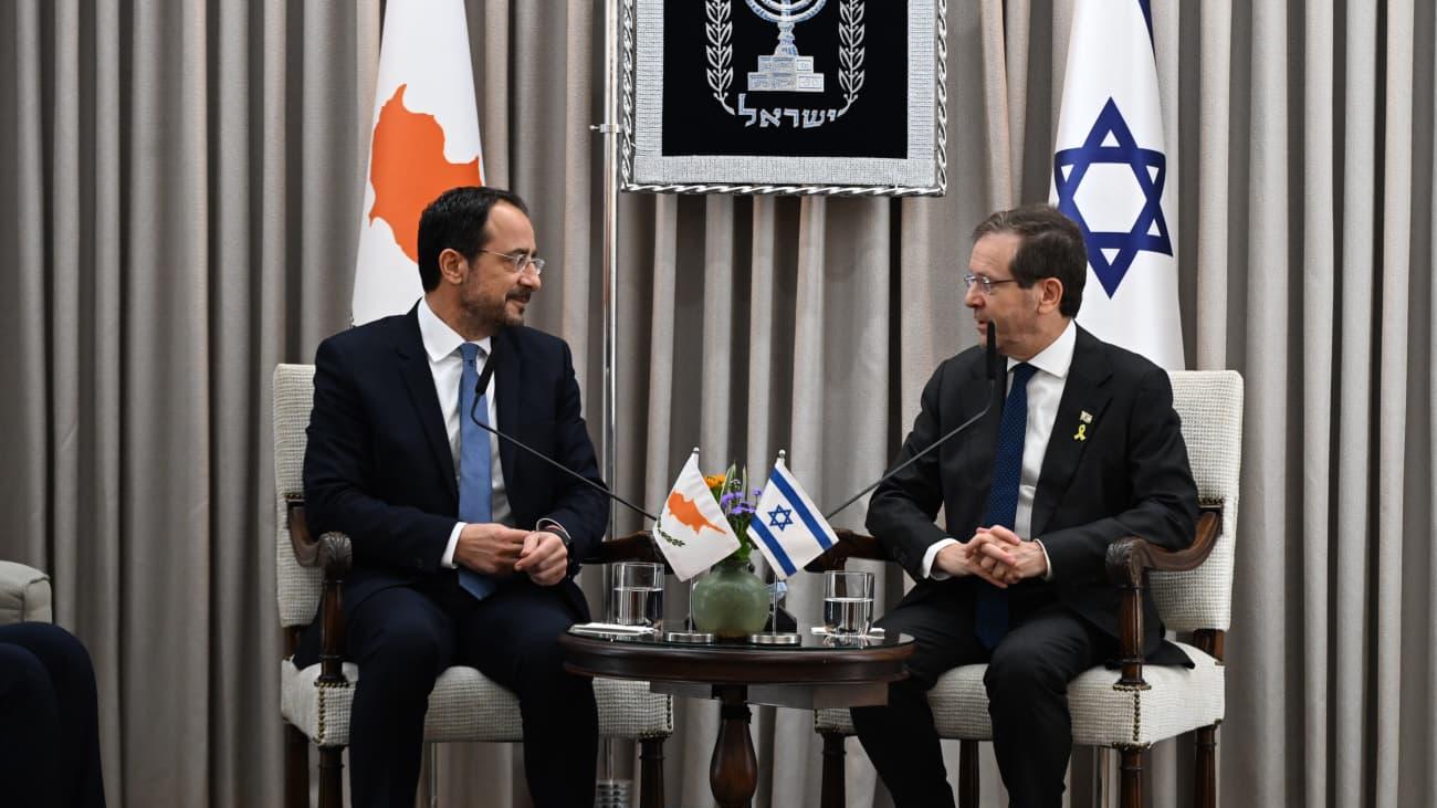 נשיא המדינה נפגש עם נשיא קפריסין ניקוס כריסטודולידיס