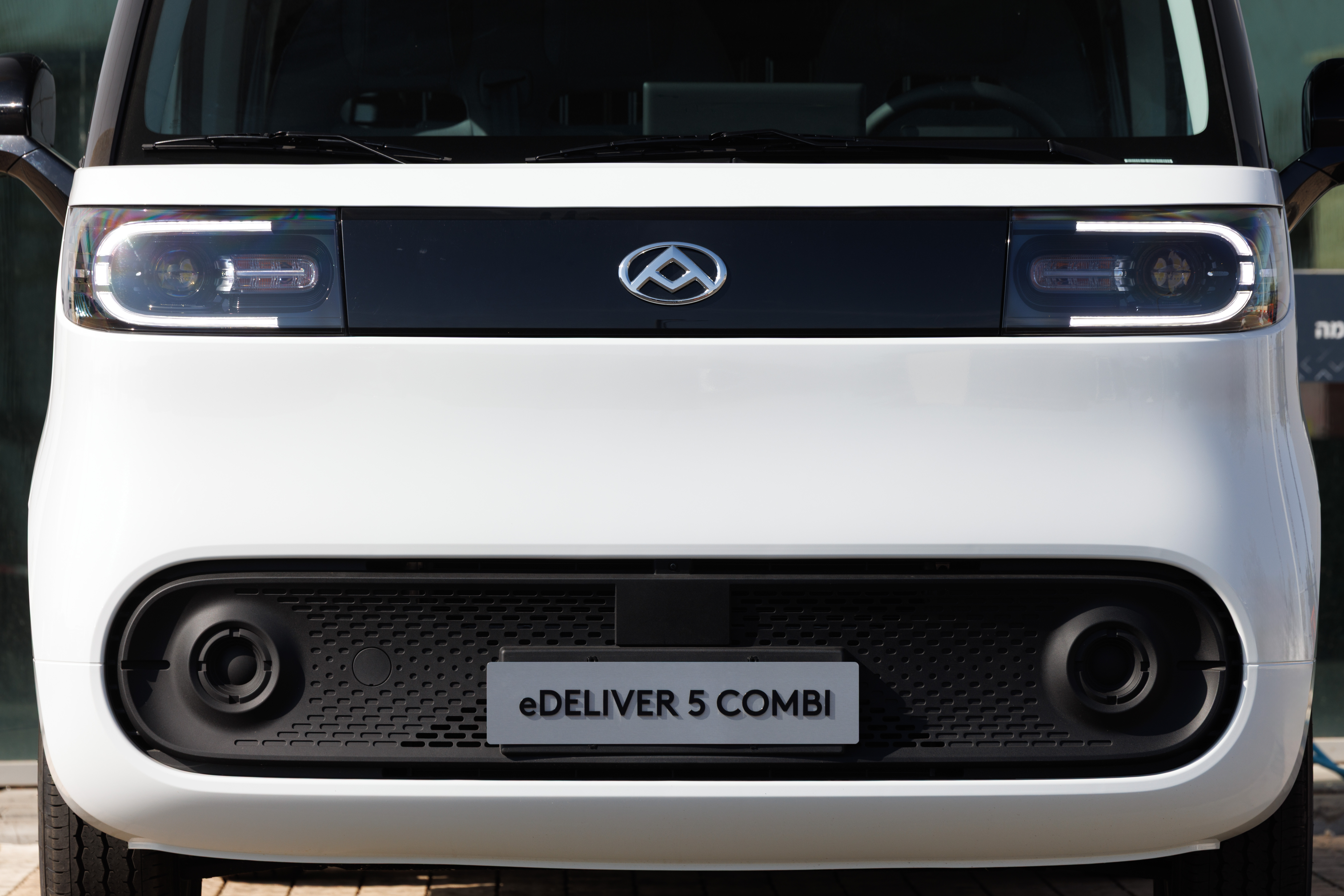 MAXUS eDeliver 5 Combi. צילום: יחצ