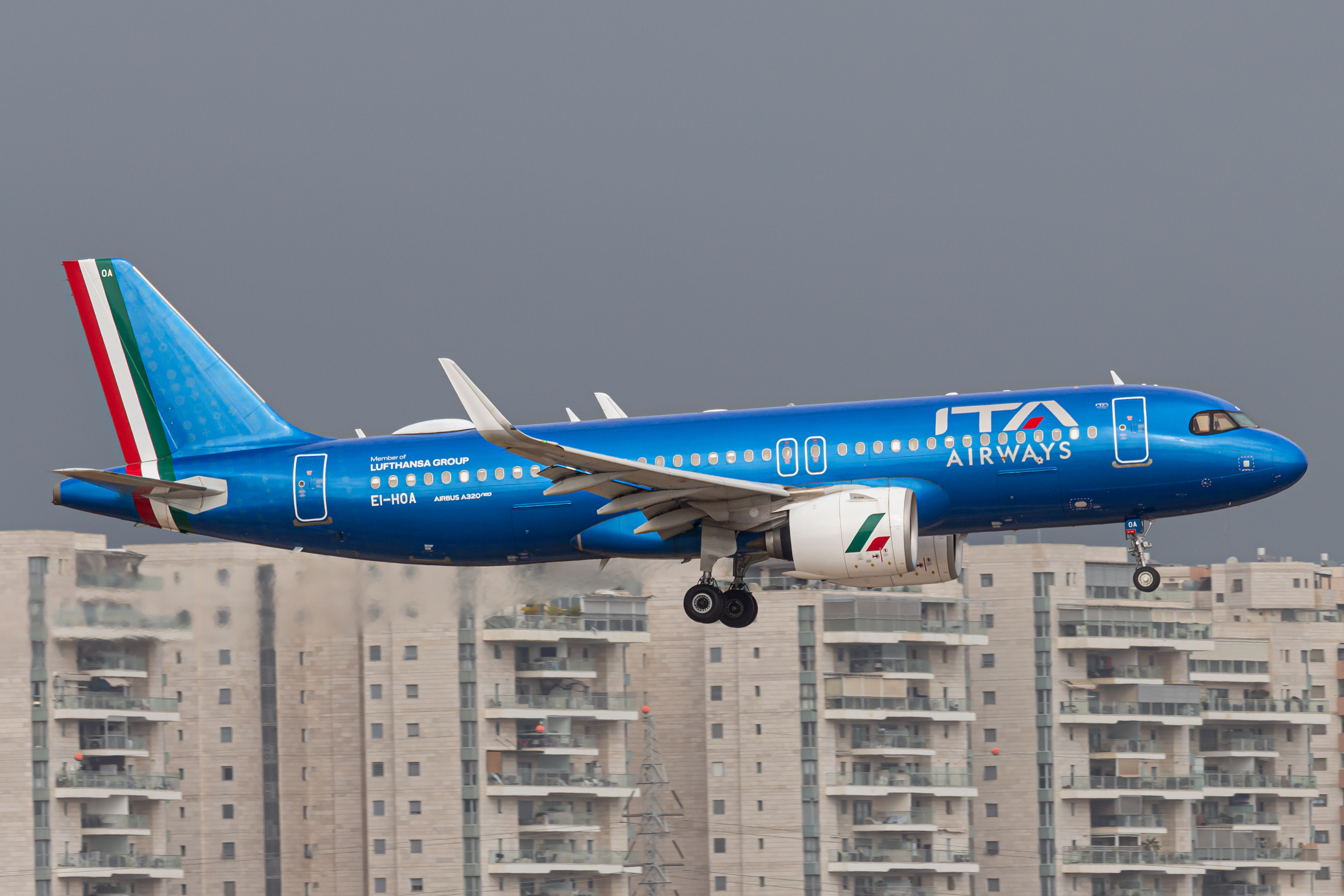 מטוס A320 של ITA Airways בנחיתה בנתב״ג. צילום: עומר נורי 