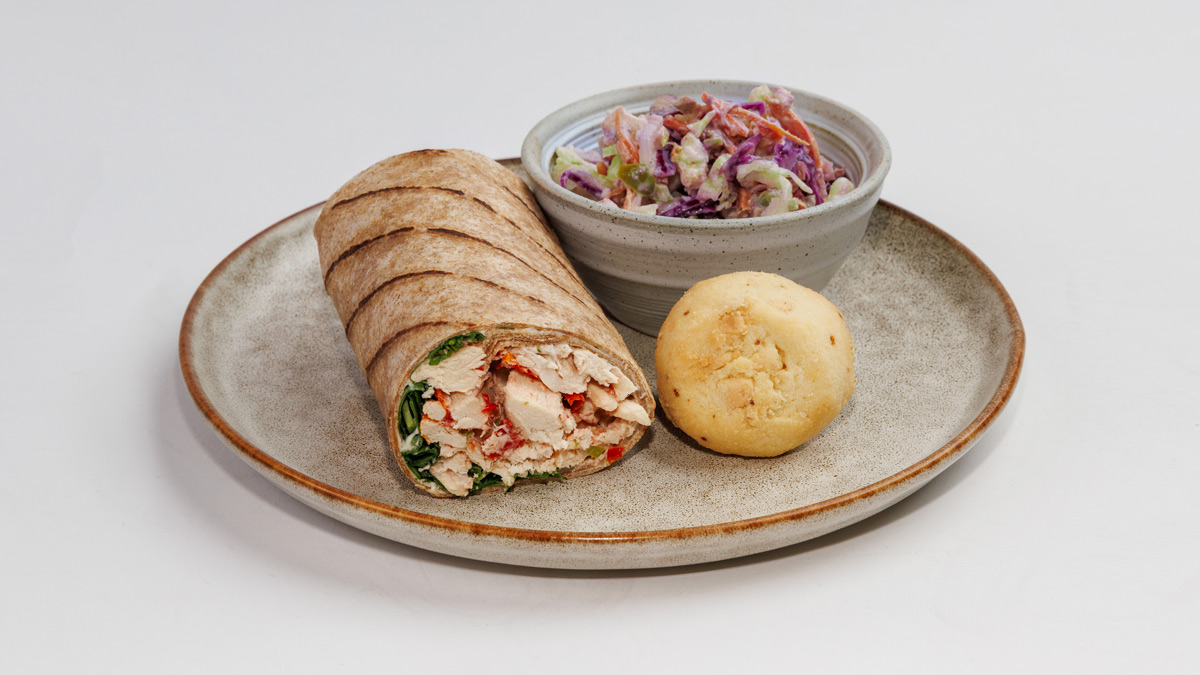 Chicken with Boursin cheese in a tortilla, coleslaw salad and a lemon cookie for dessert. Photo: American Airlines