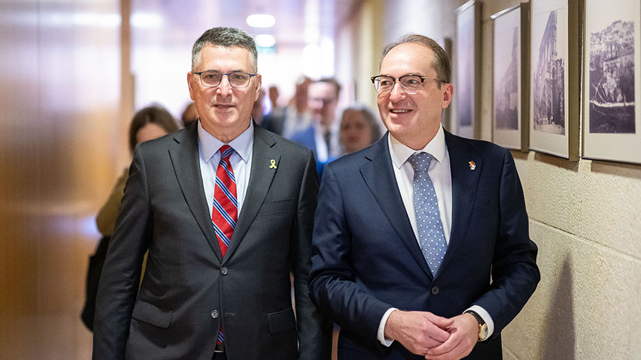 Alexander Dobrindt עם גדעון סער. צילום: BMI/ Laurin Schmid