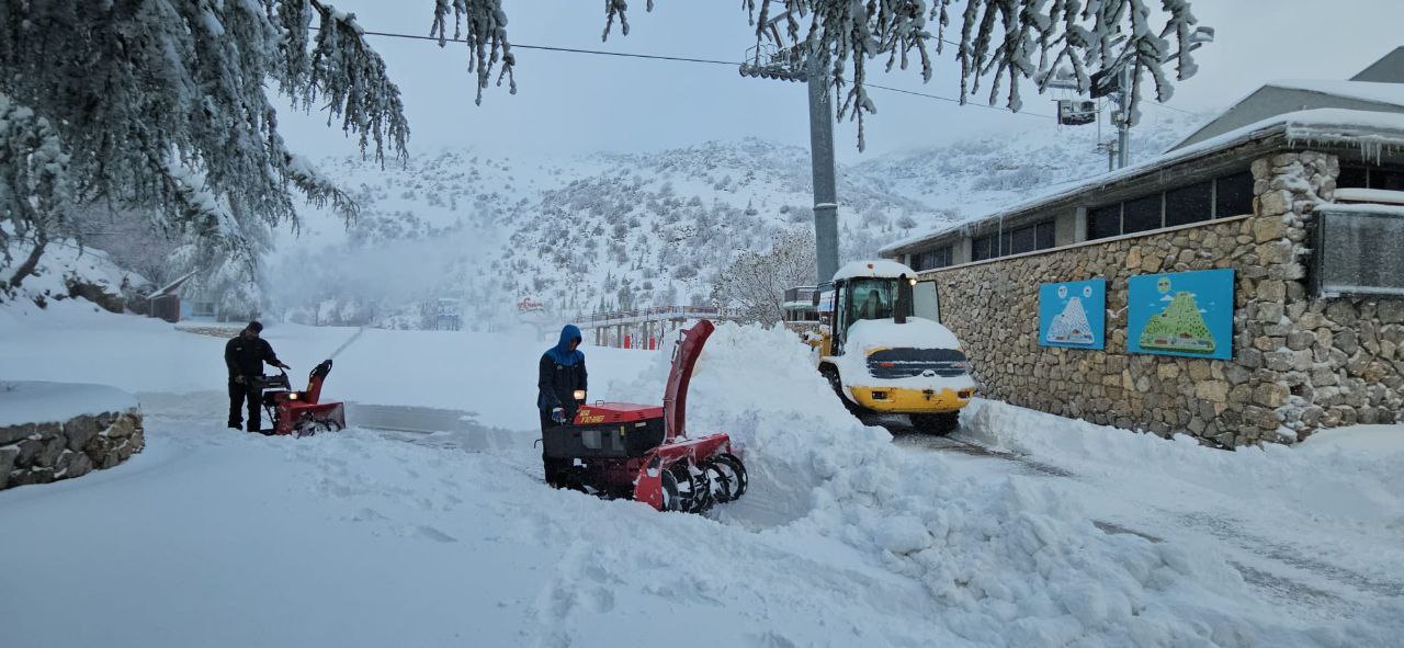 השלג בשיאו בחרמון. צילום: אתר החרמון