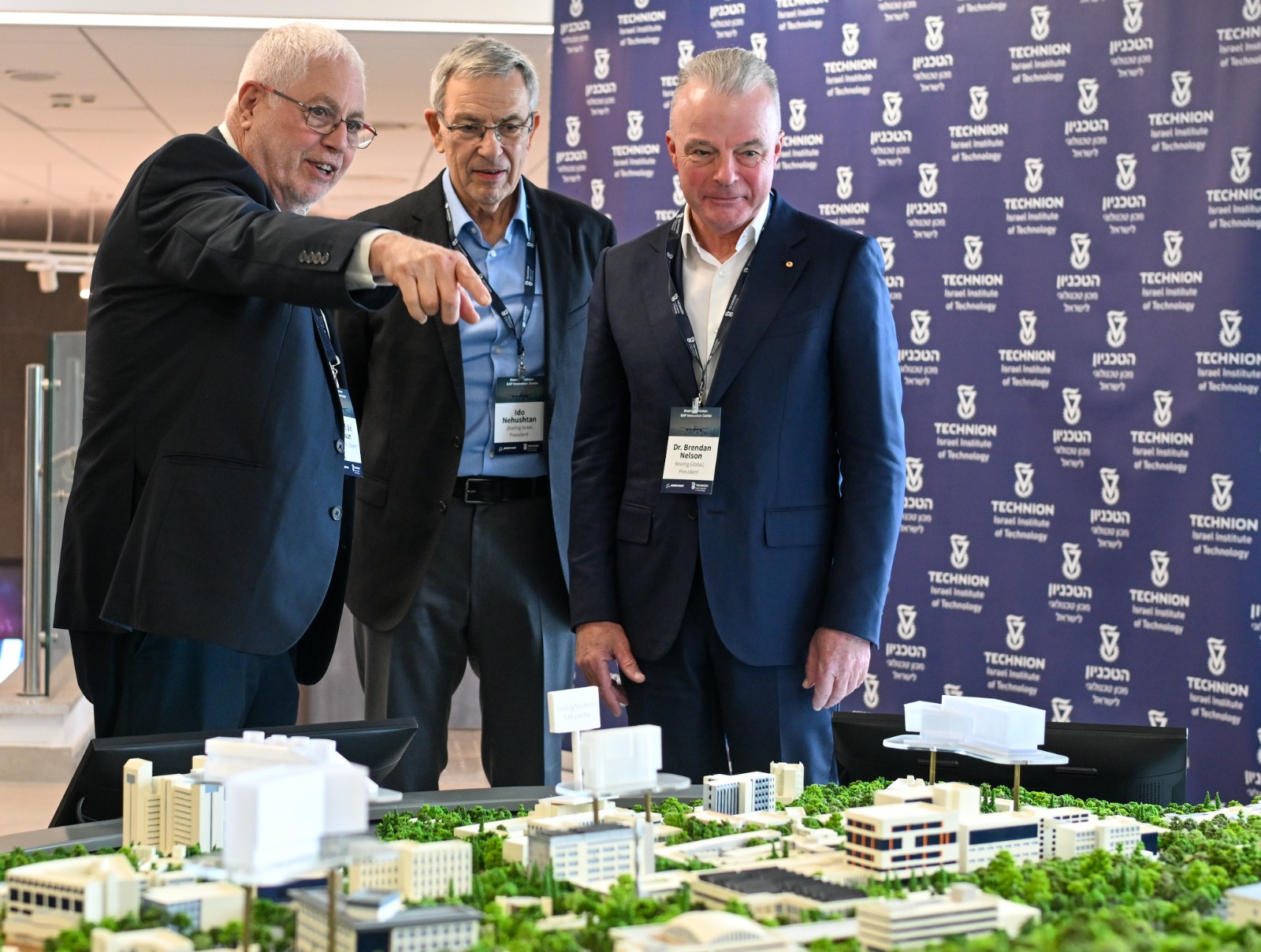 Boeing Global President Dr. Brendan Nelson, Boeing Israel President Maj. Gen. Ido Nehushtan and Technion President Prof. Uri Sivan. Photo: Rami Shloush, Technion Spokesperson