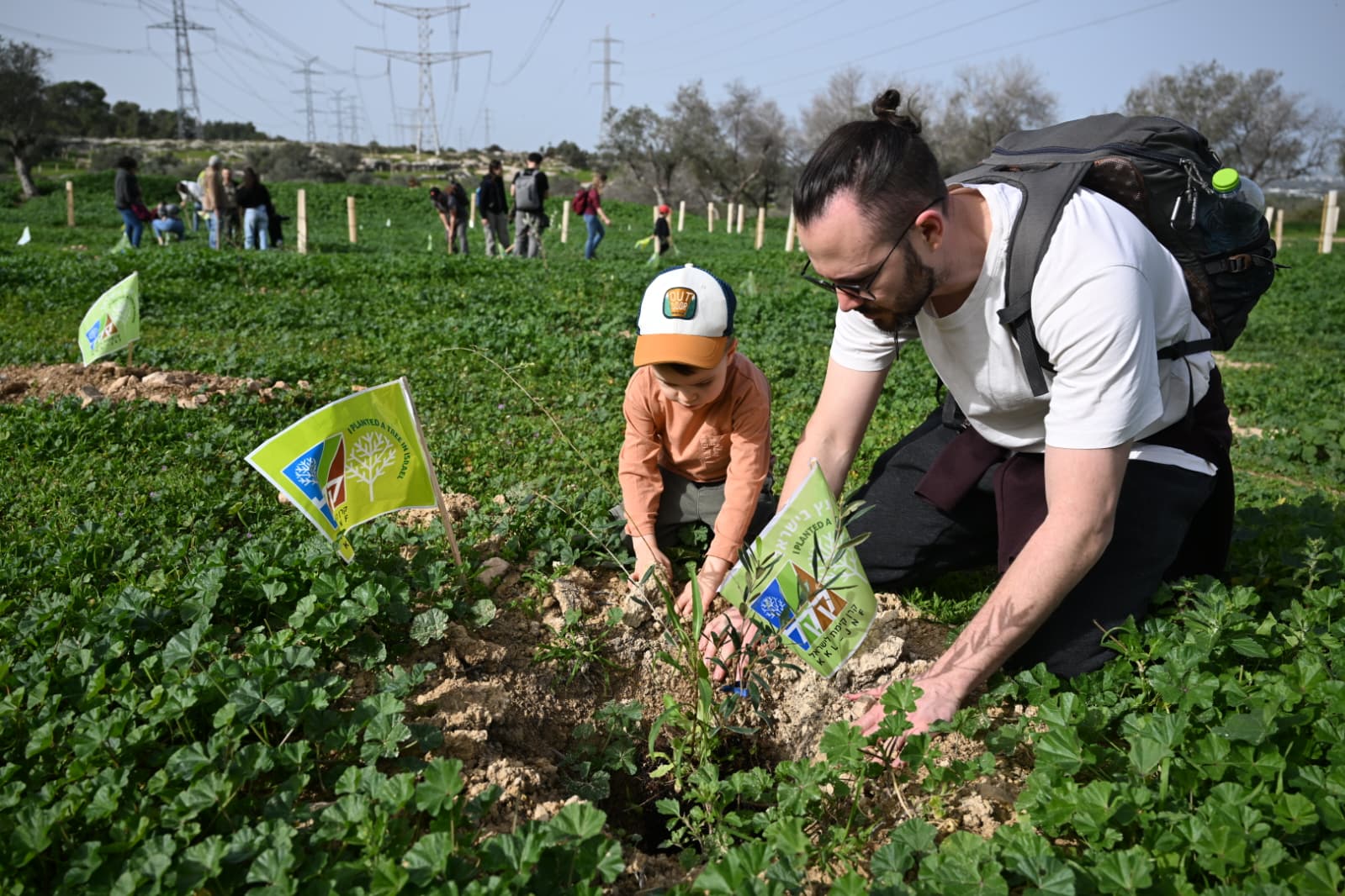 עד כה השתתפו אלפי בני אדם בפעילויות הנטיעה. צילום: יואב לין מערך ההסברה קקל