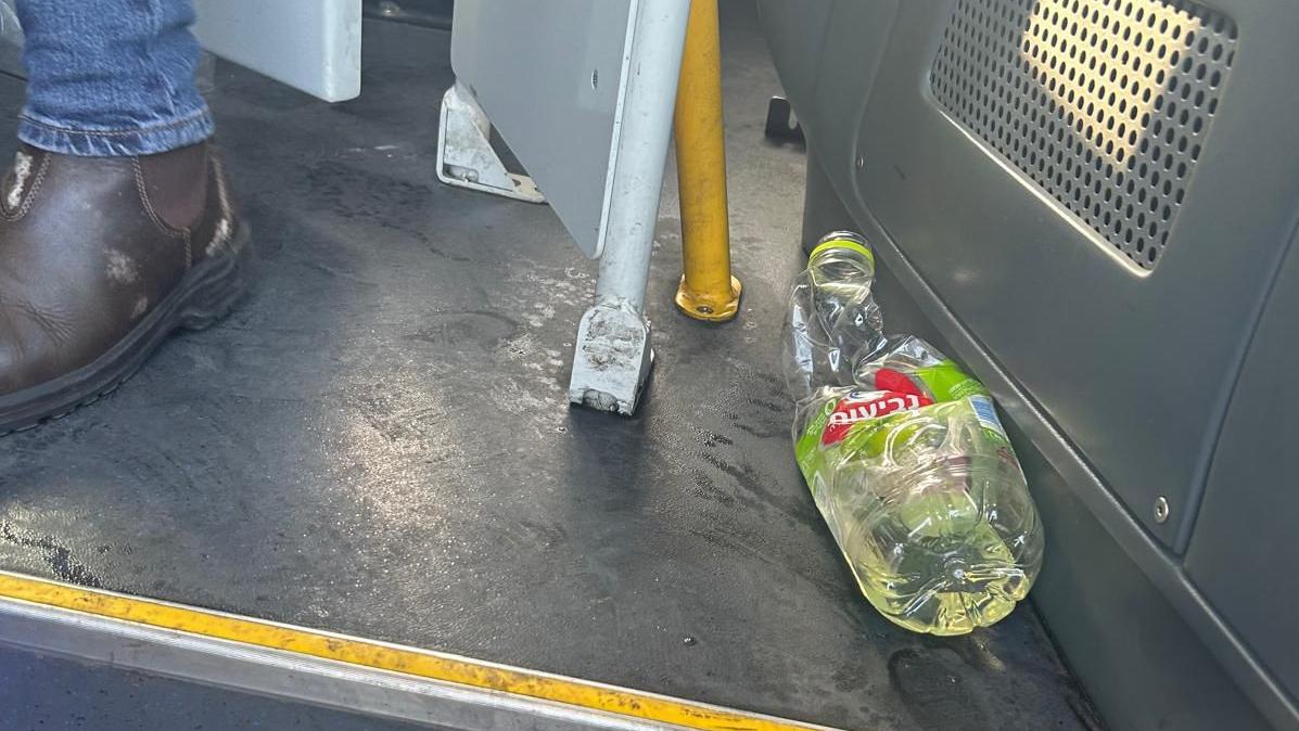 הבקבוק שהכיל חומר דליק