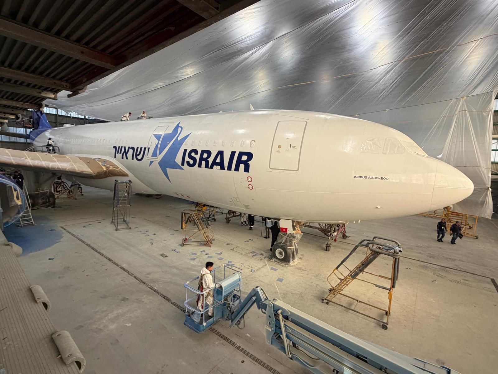 מטוס ישראייר החדש בתהליך הצביעה. צילום: Airbus