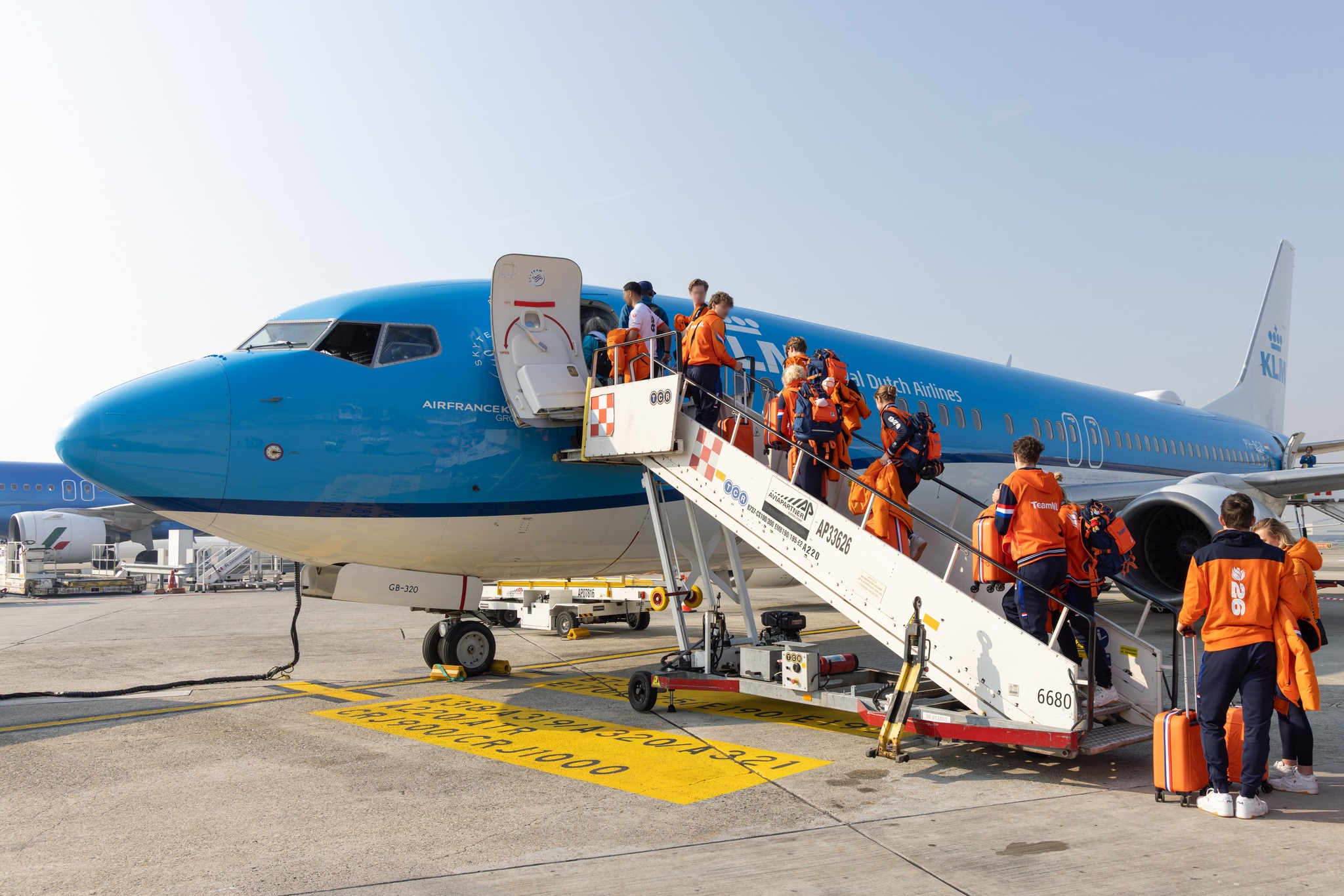 Photo: KLM / Arnoud Raeven, Jason Vermeulen & Royal Netherlands Air and Space Force