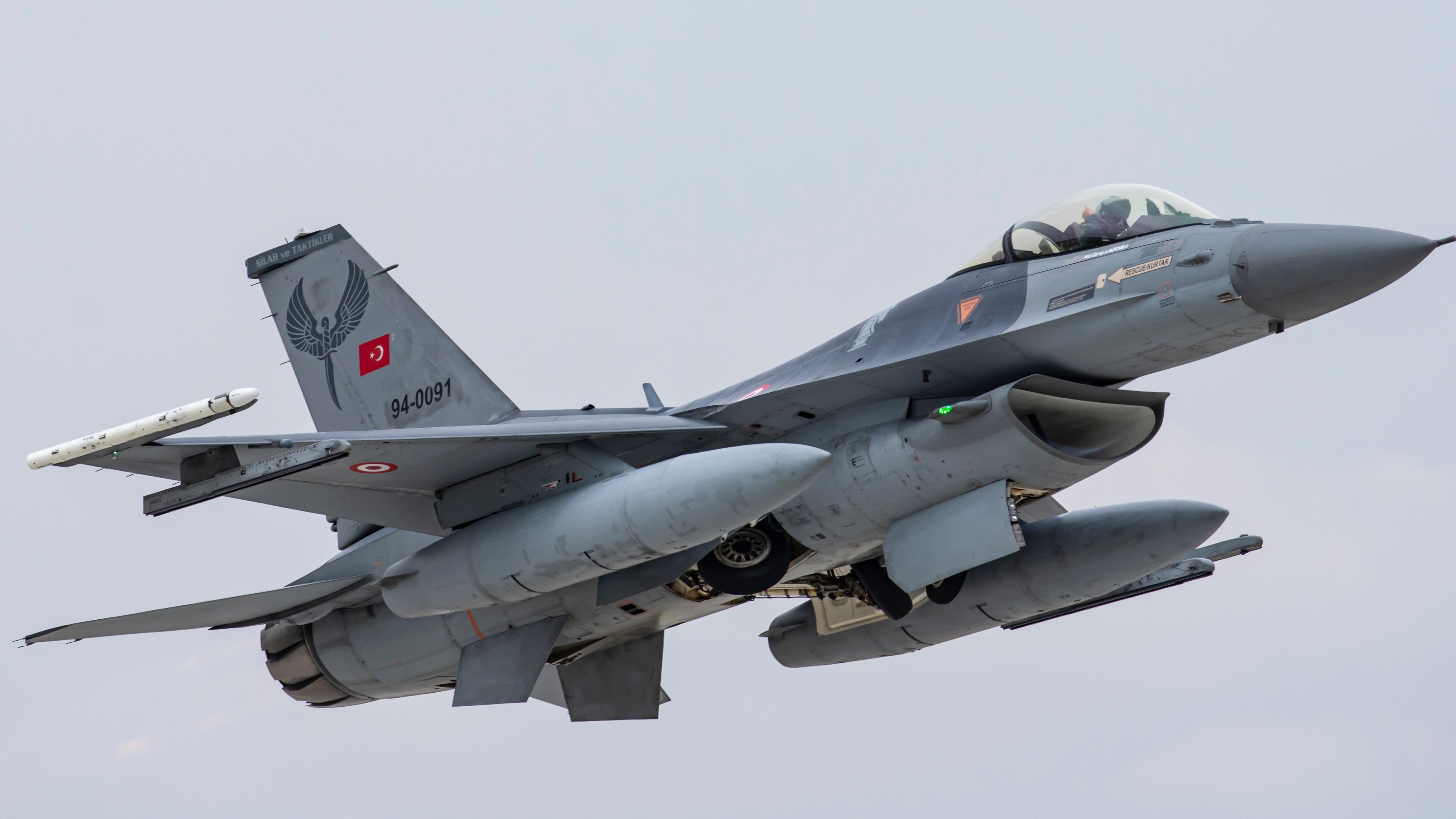 מטוס F16 של חיל האוויר הטורקי. צילום: Shutterstock