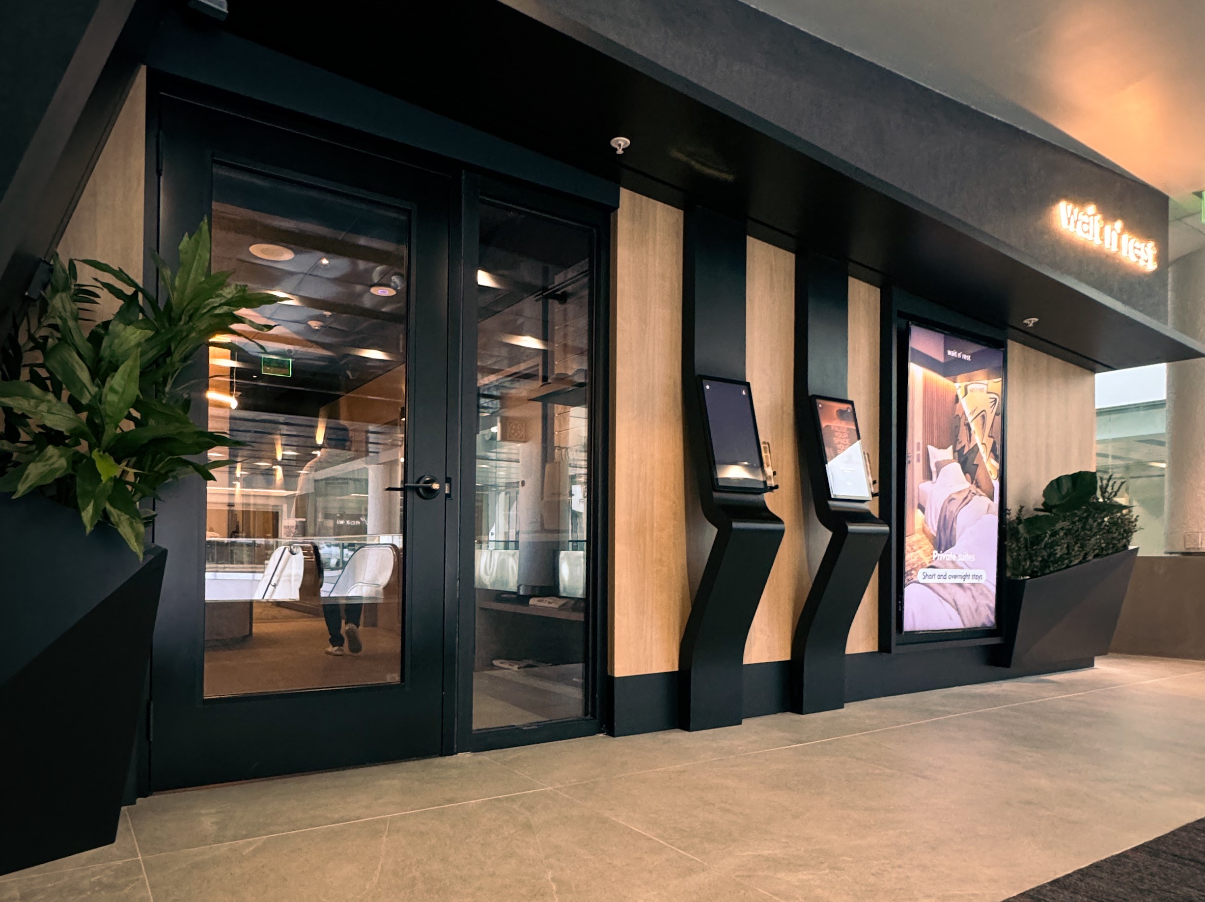 Photo: MIAMI AIRPORT - MIA