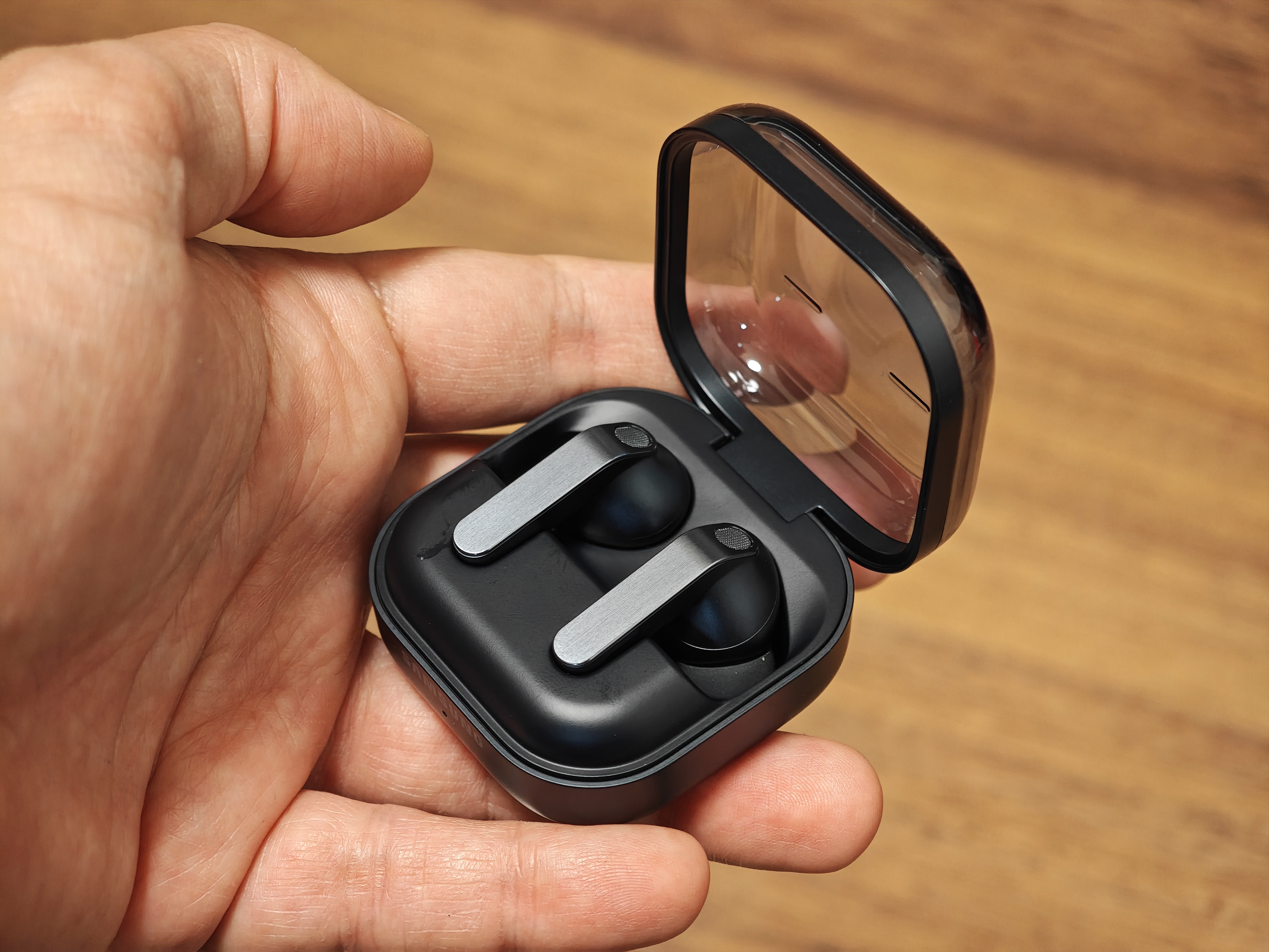 Galaxy Buds4 Pro. צילום: צביקה שחר