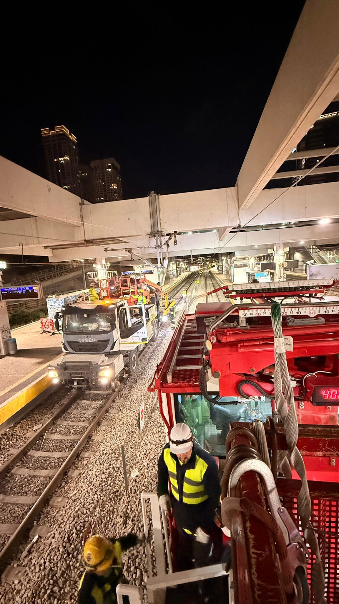 עבודות התיקון בתחנת רכבת סבידור מרכז. צילום: דוברות רכבת ישראל