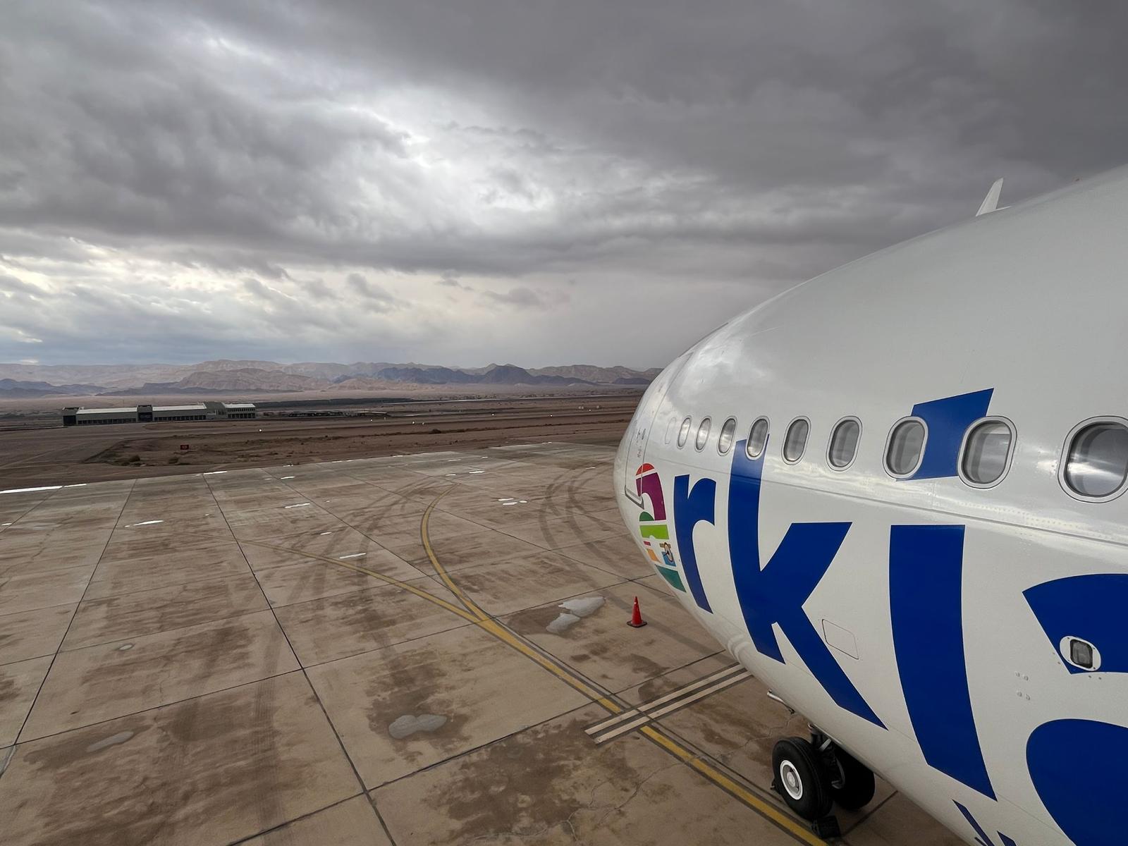 מטוס ארקיע בעקבה. צילום: PassportNews
