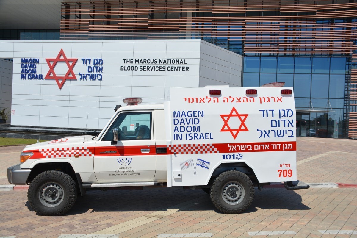 אמבולנס ממוגן ירי. צילום: דוברות מדא